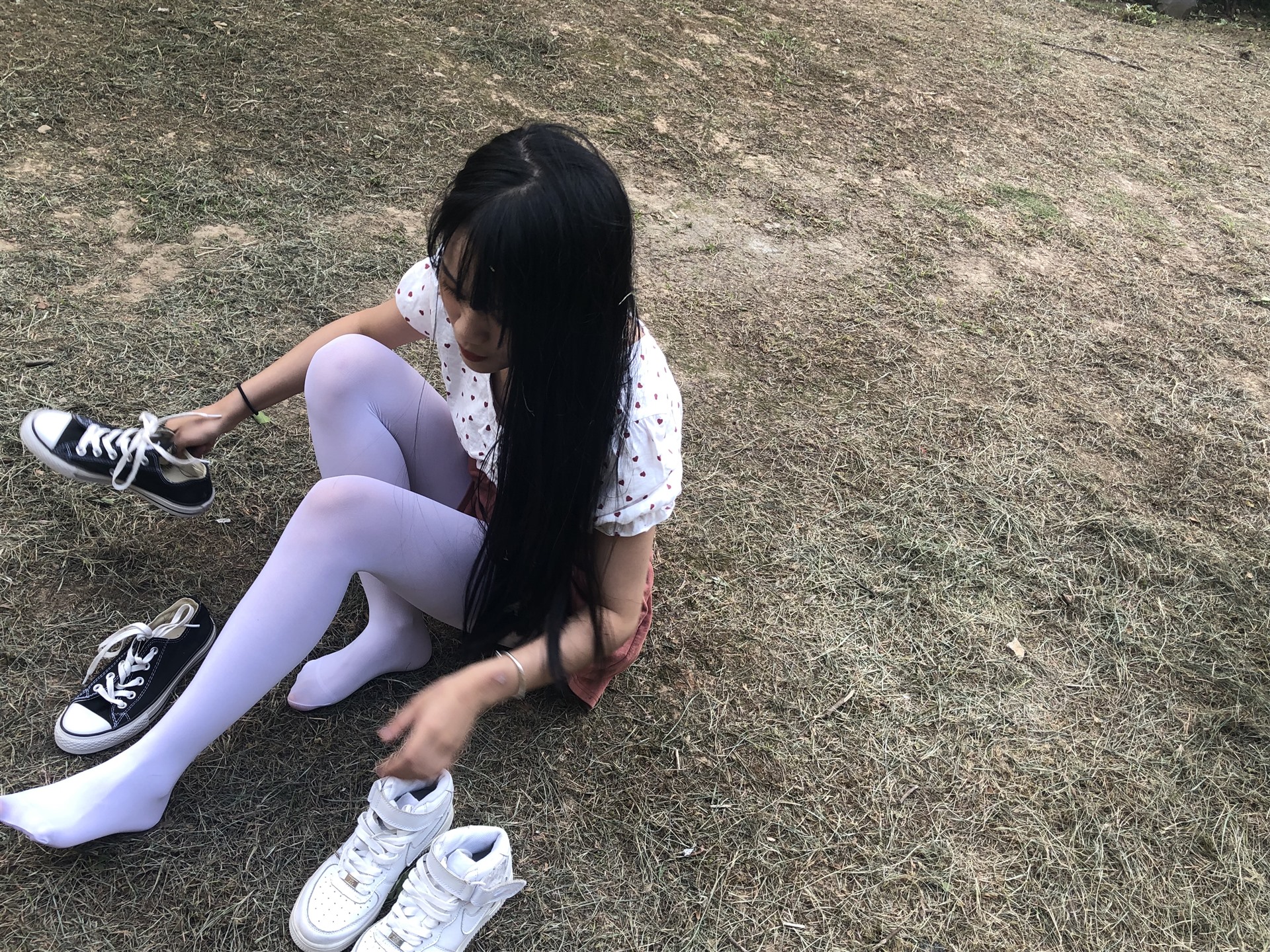 《学姐换鞋全过程+2个视频》作品图