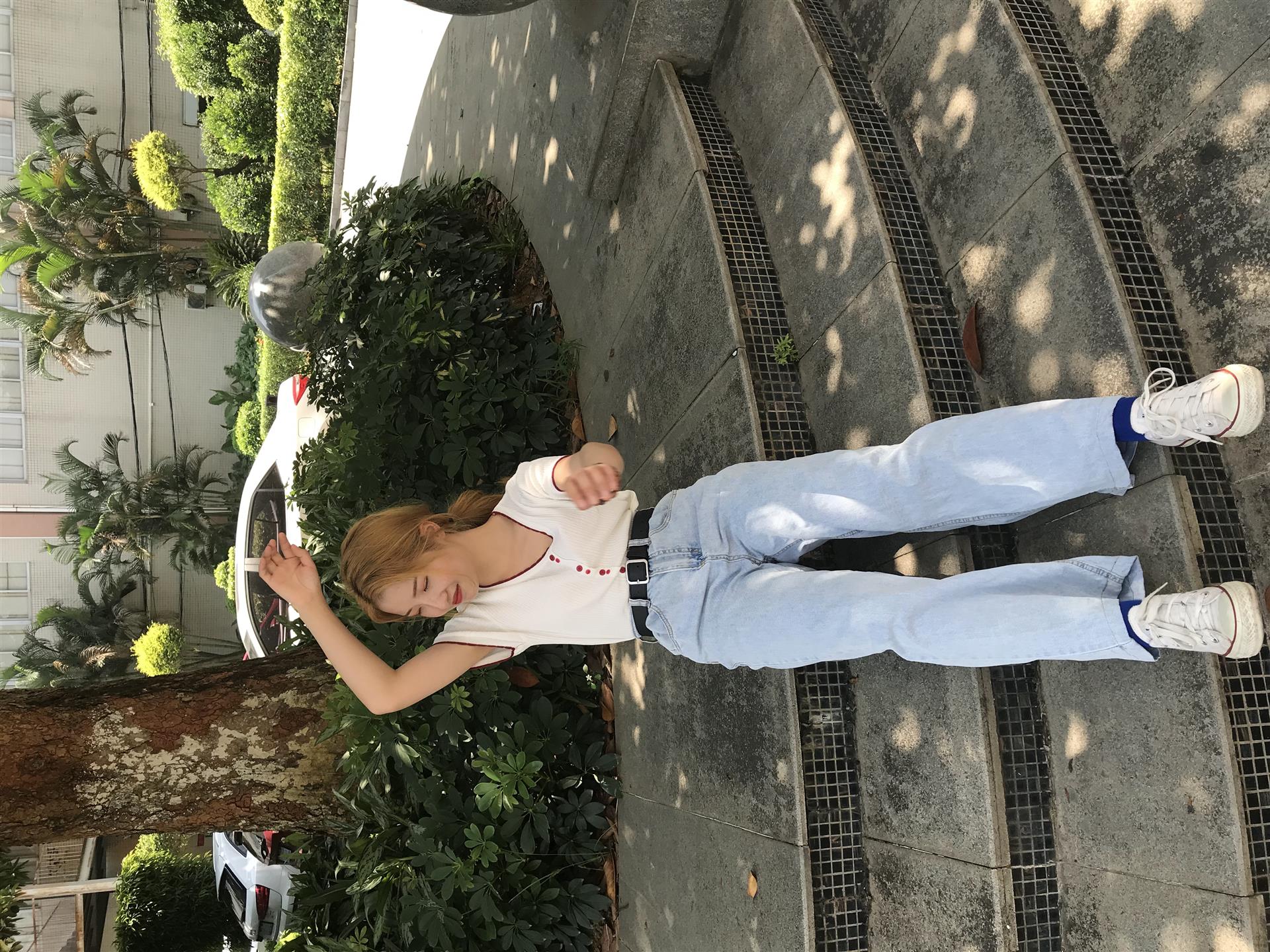 《牛仔帆布鞋の棉袜脚丫+视频2个》作品图