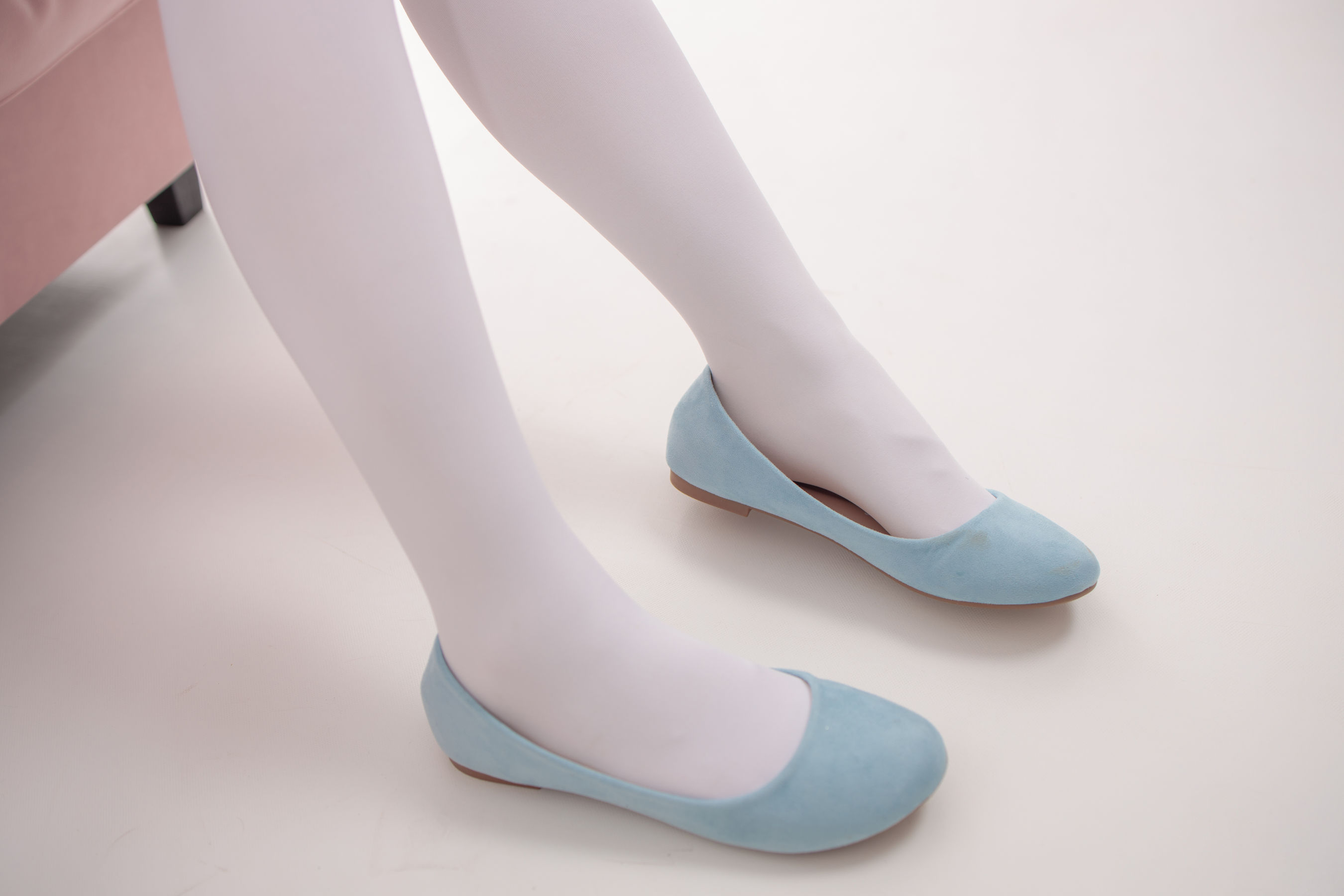 《[cosplay]少女白丝袜脚丫》作品图