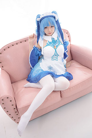 [cosplay]少女白丝袜脚丫