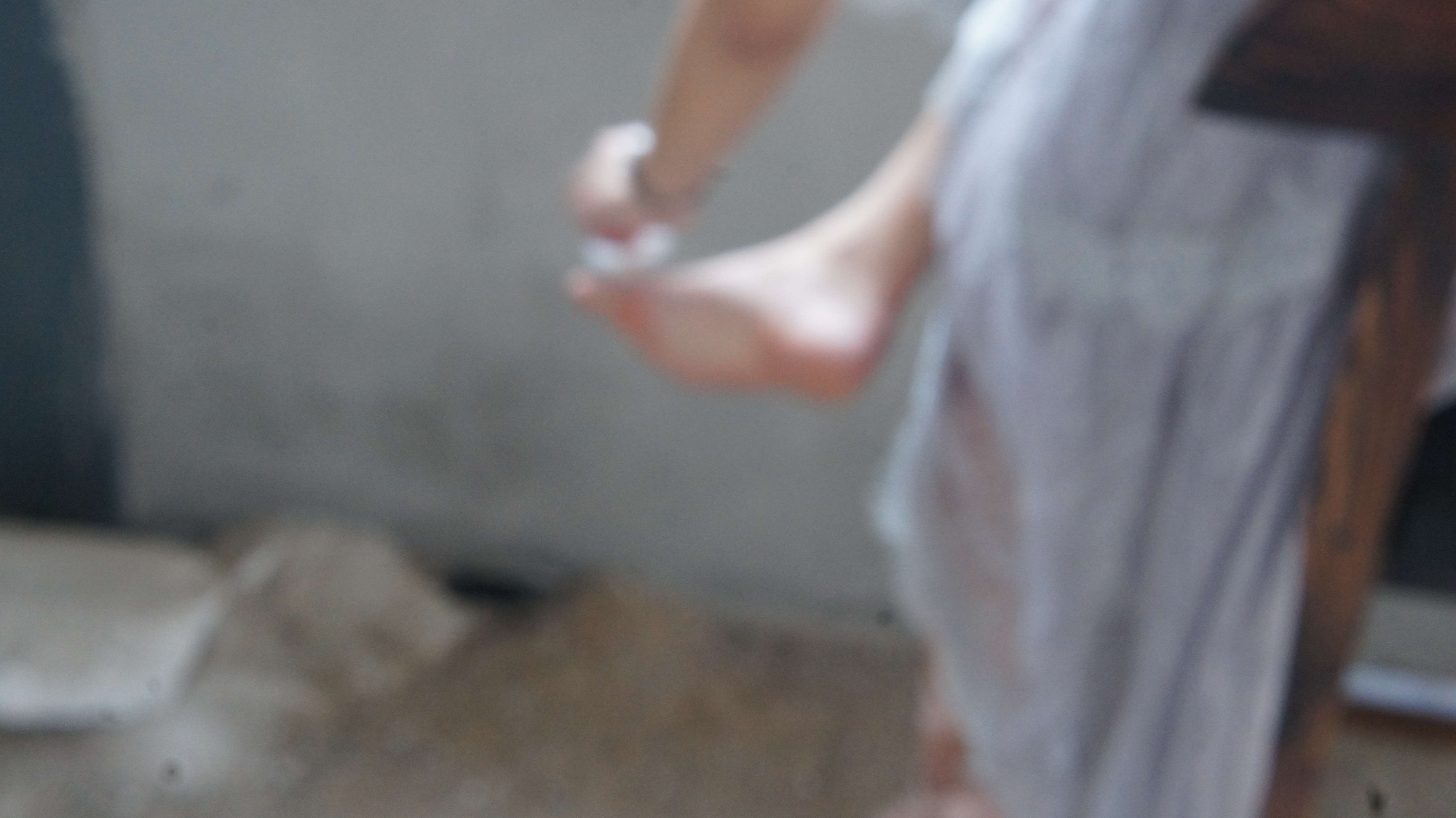 《学妹凉拖の裸足脚丫》作品图