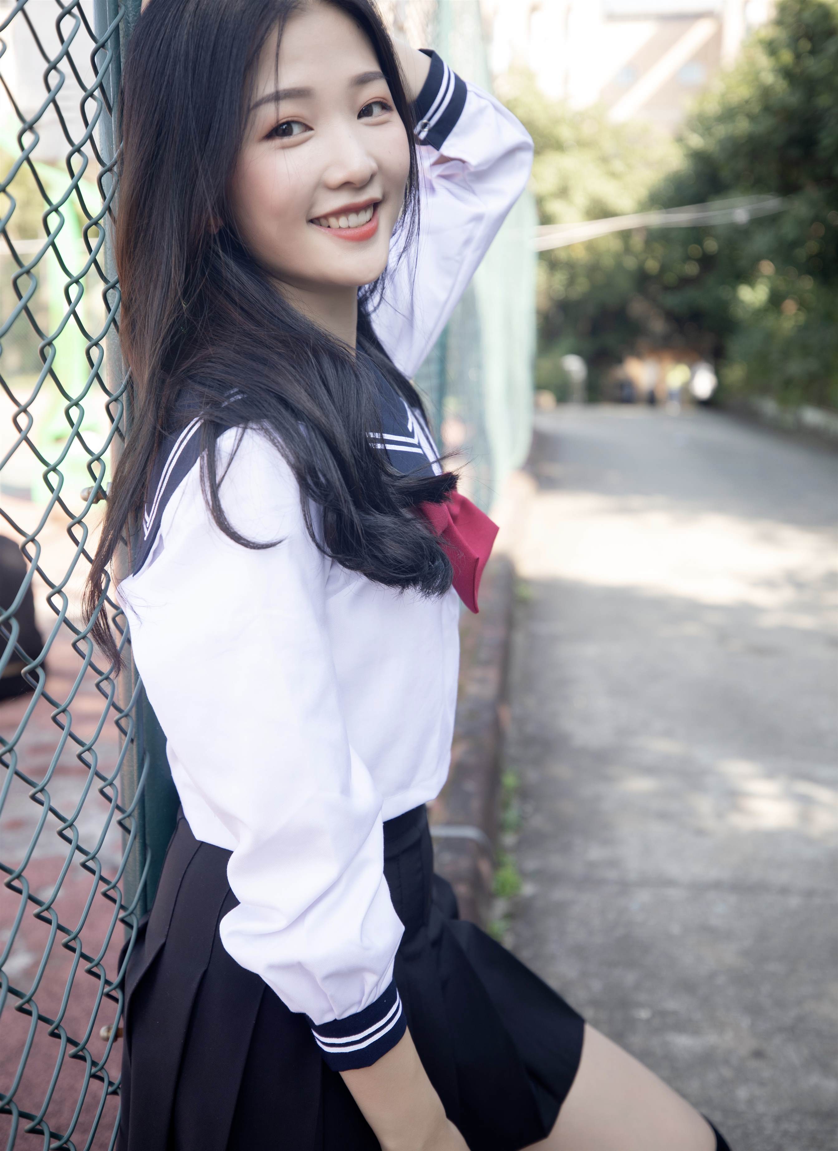 《JK制服水手服の丝袜脚丫》作品图