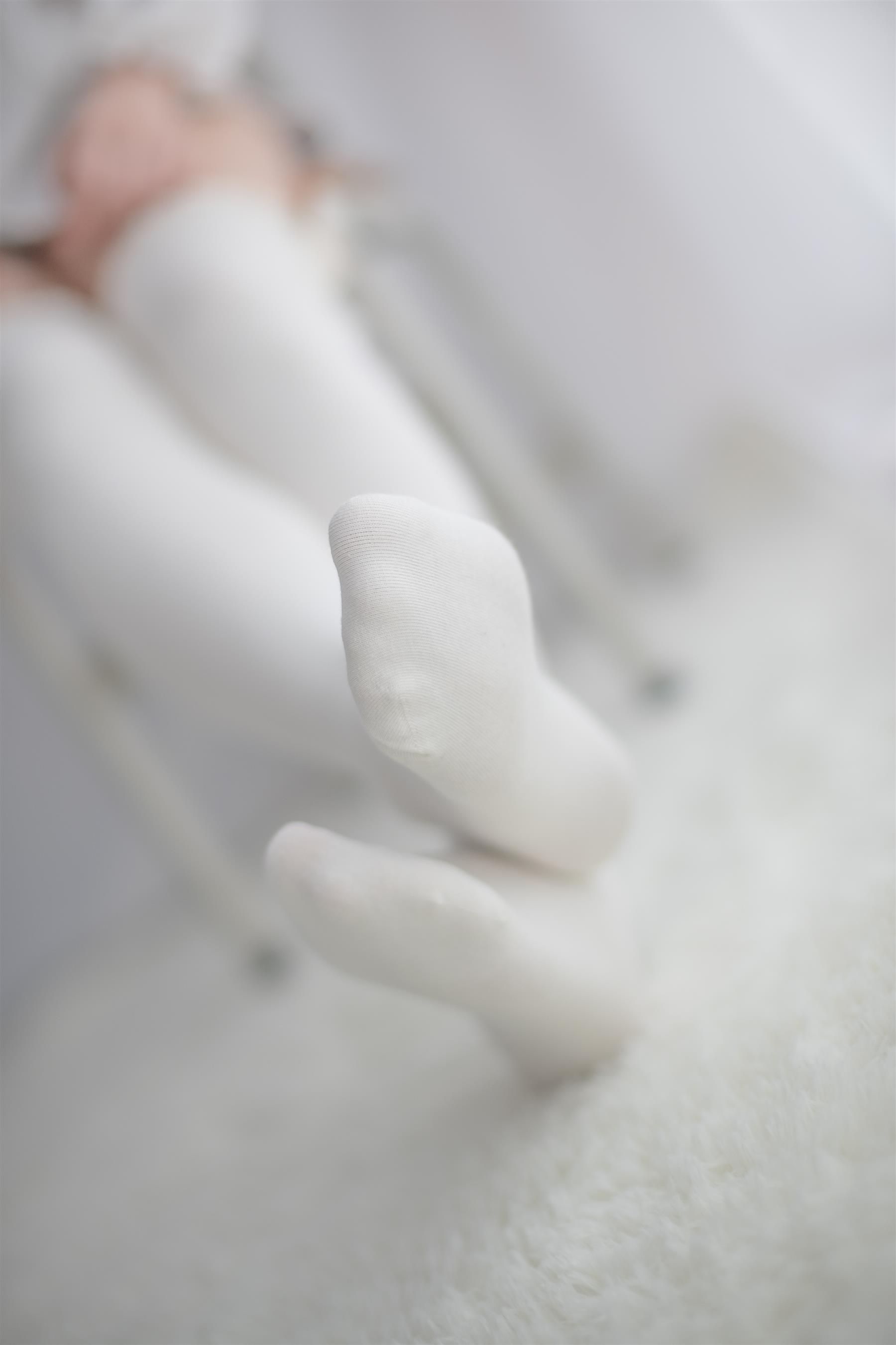 《少女公主袜脚丫》作品图