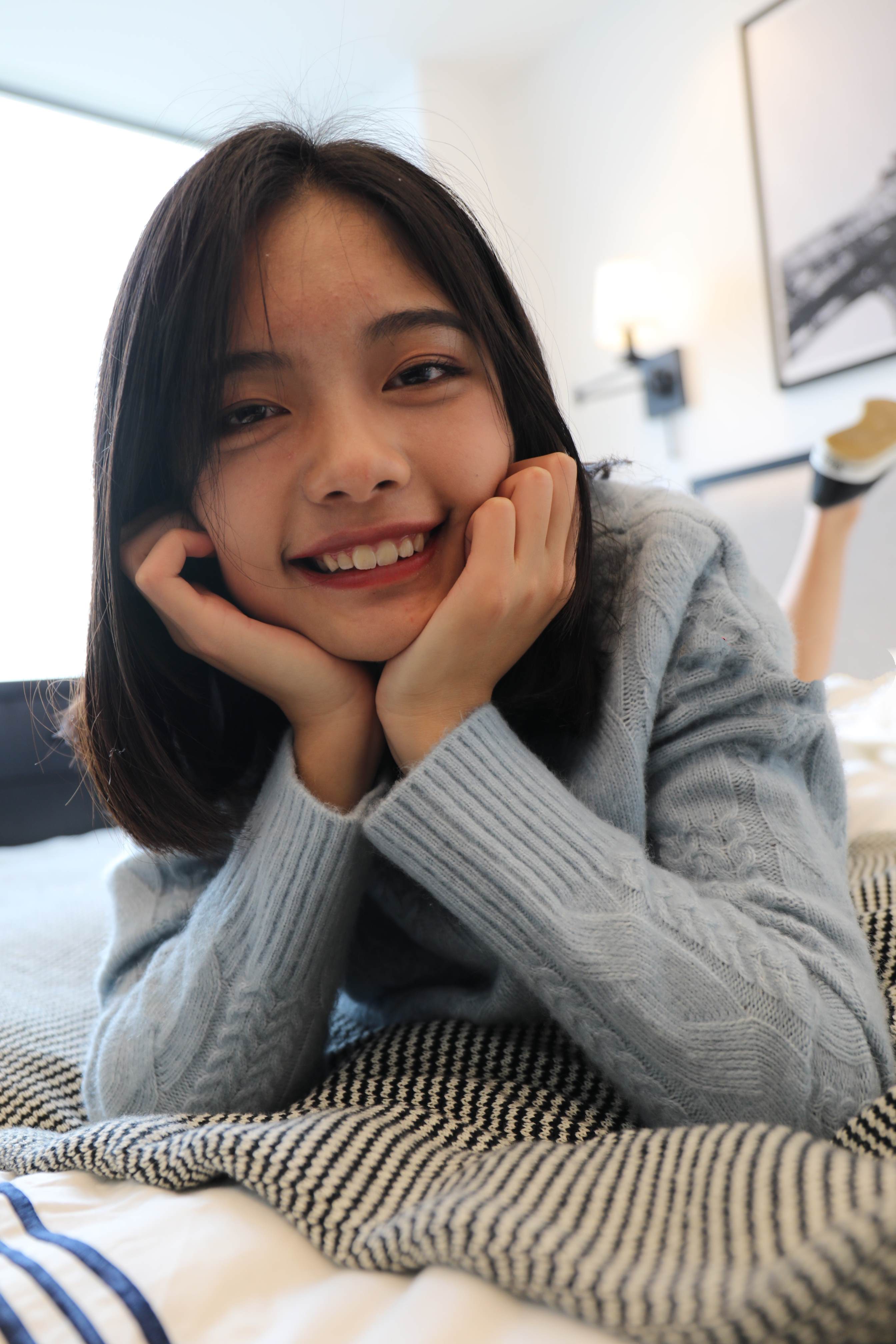 《帆布鞋船袜の嫩足玩物》作品图