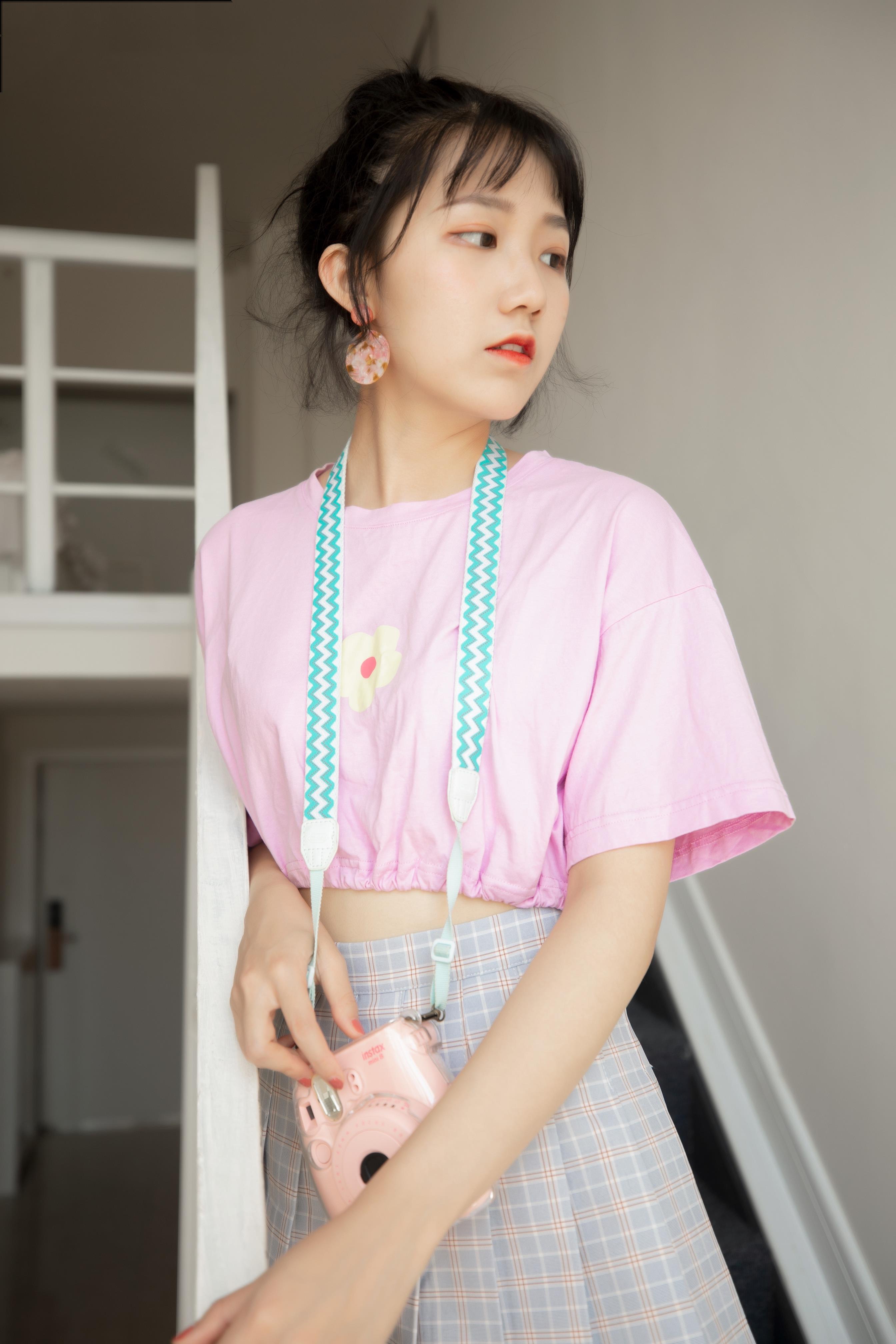 《凉拖丝袜脚丫》作品图