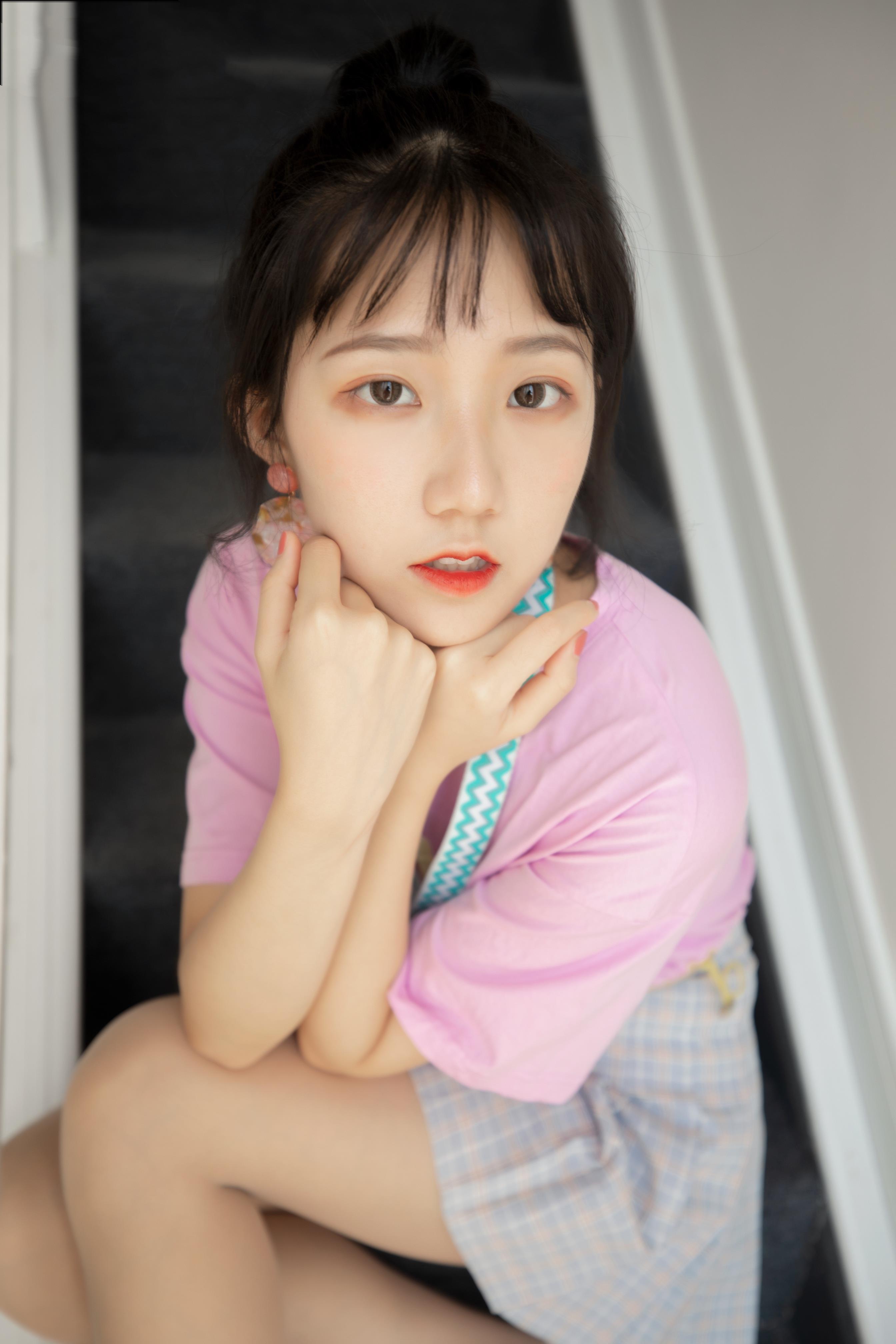 《凉拖丝袜脚丫》作品图