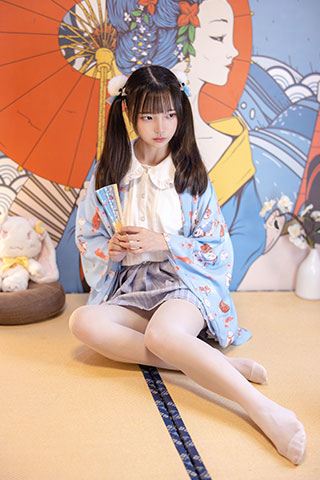 日系和服の丝袜脚丫+视频1个