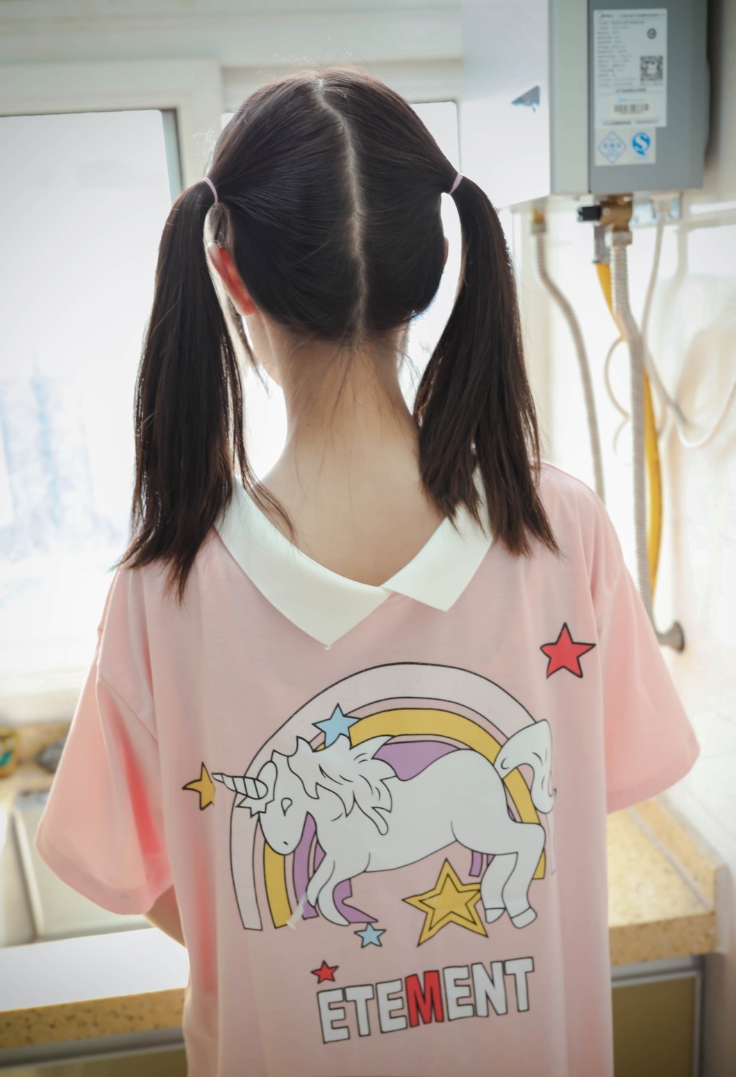 《嫩足玩酸奶》作品图