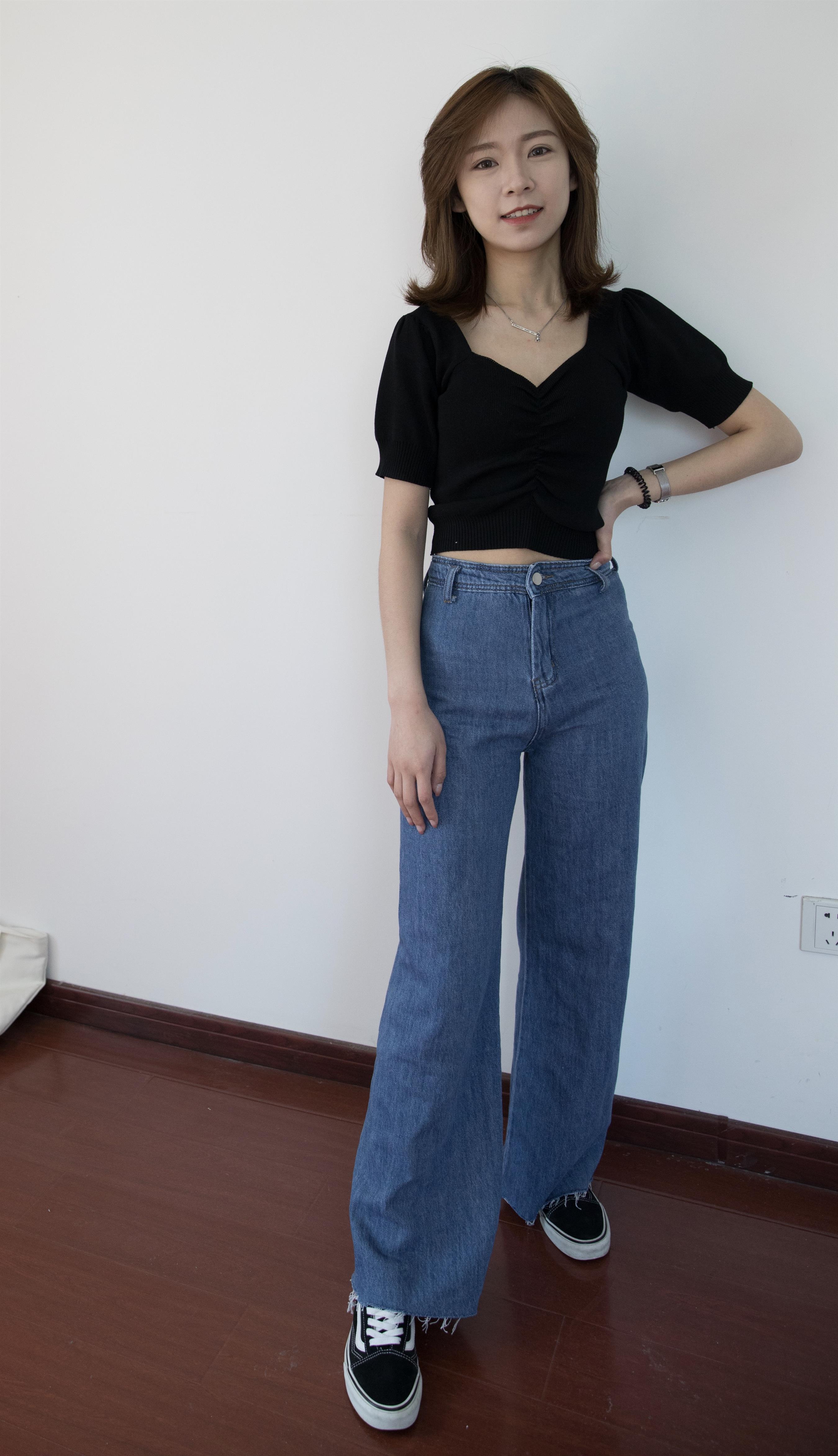 《牛仔の布鞋船袜脚丫》作品图