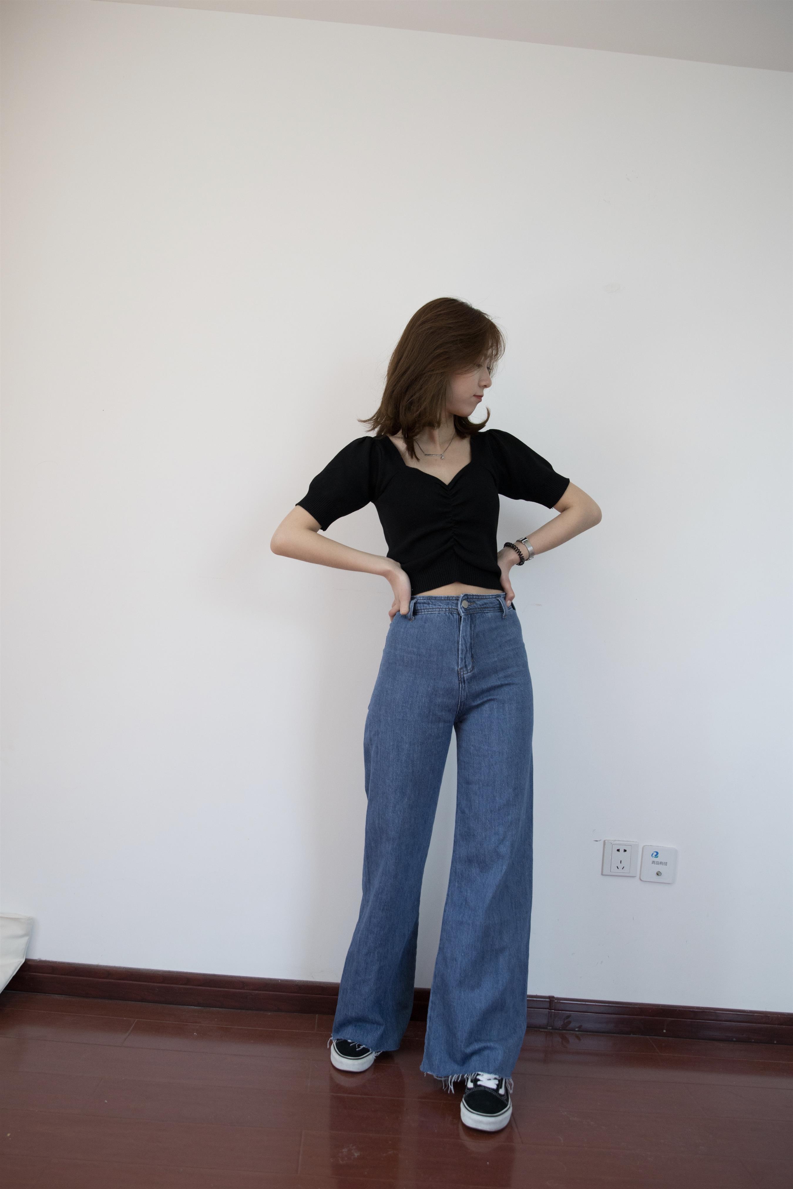 《牛仔の布鞋船袜脚丫》作品图