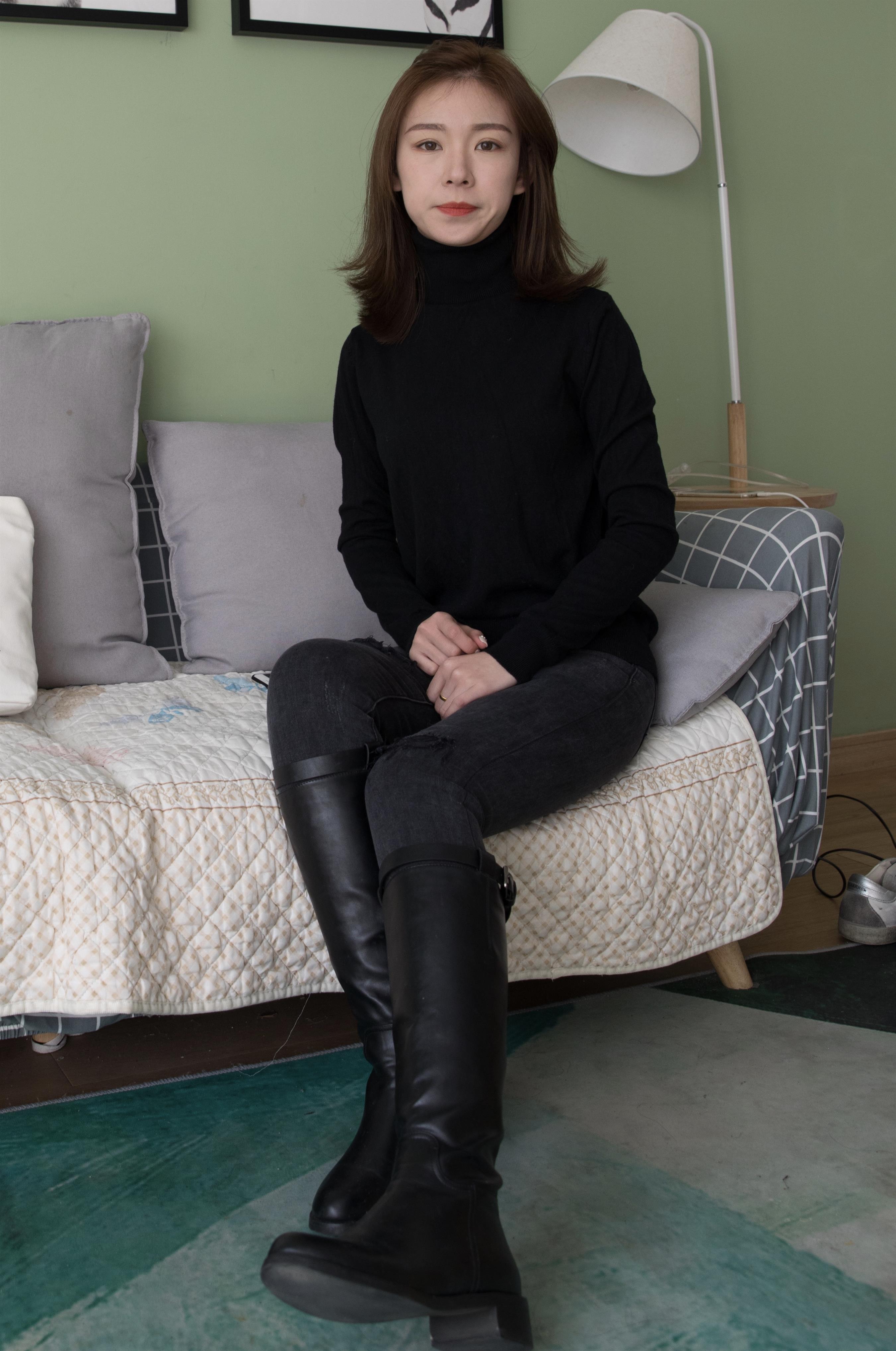 《长靴棉袜脚丫》作品图