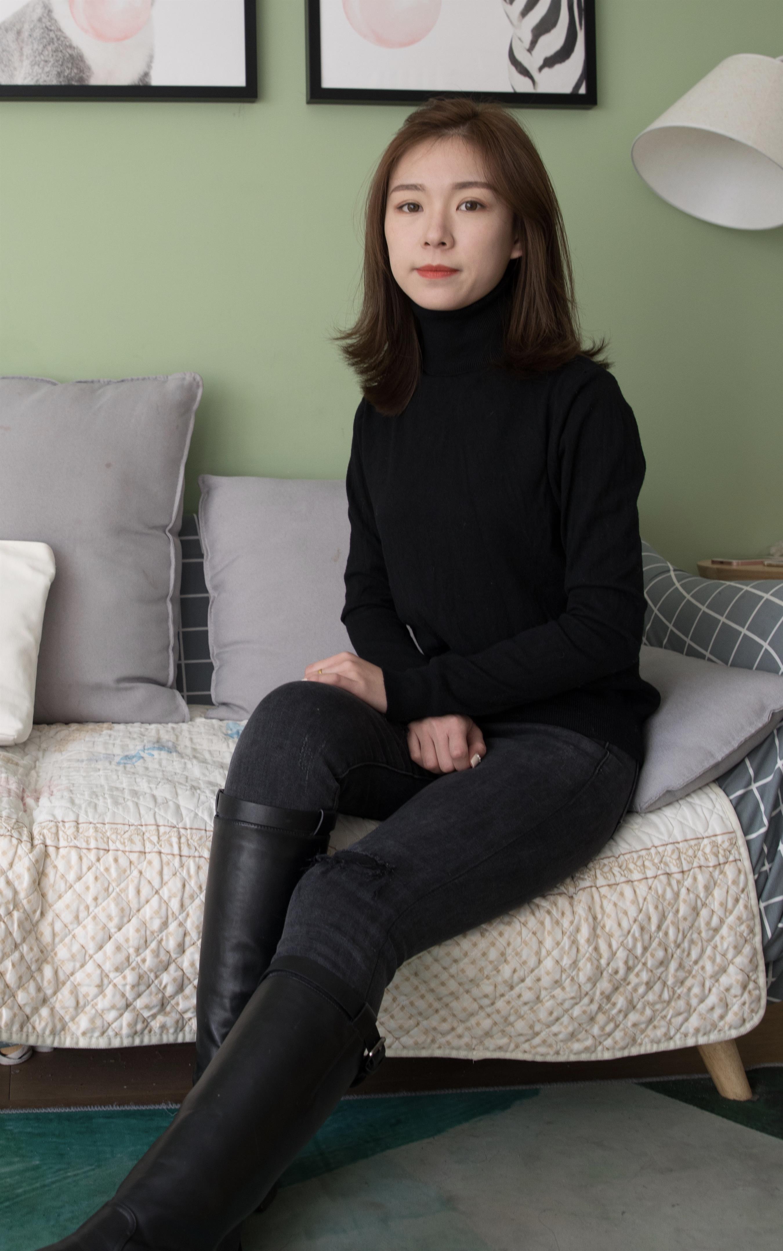 《长靴棉袜脚丫》作品图