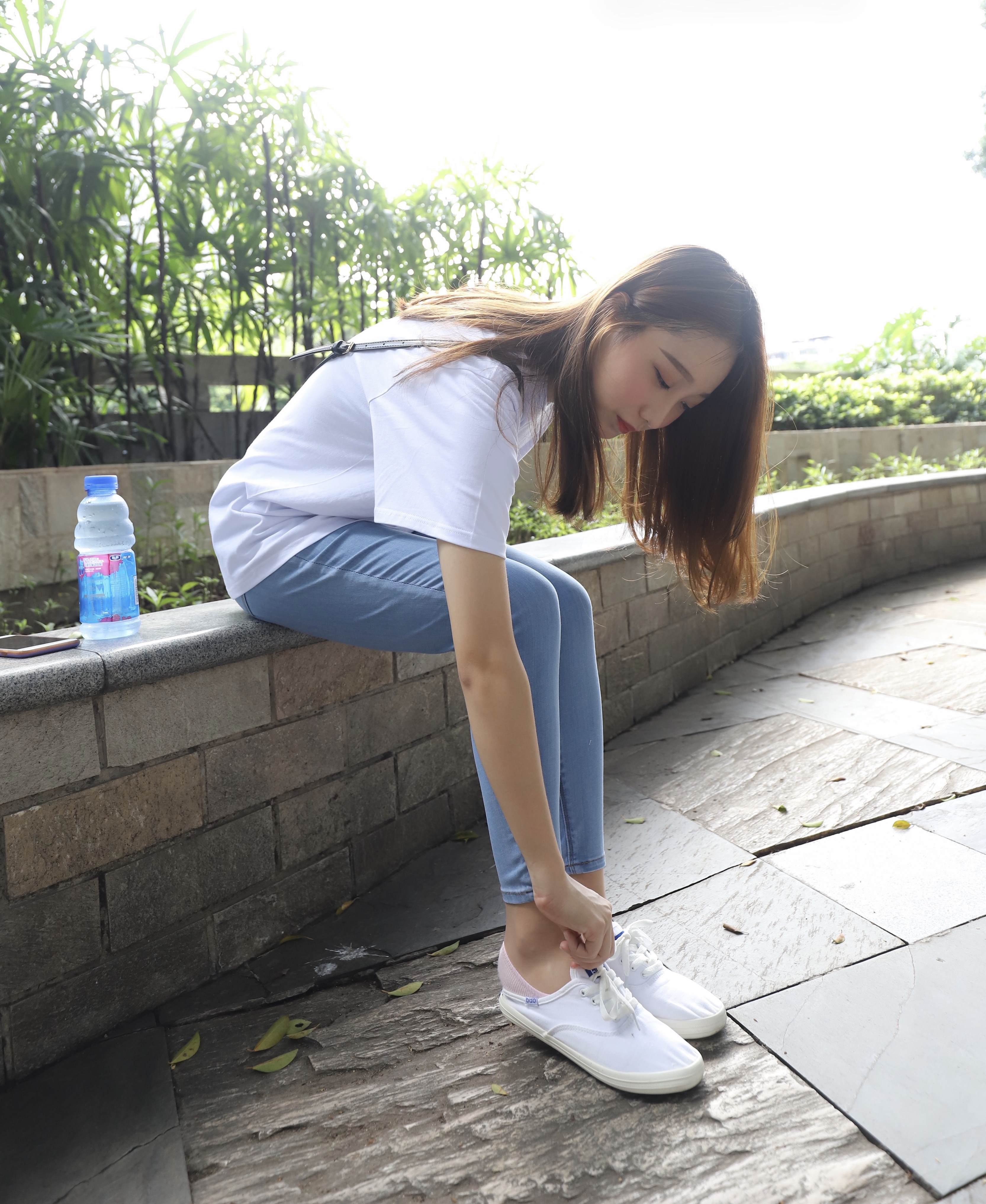 《布鞋の船套丝脚丫》作品图