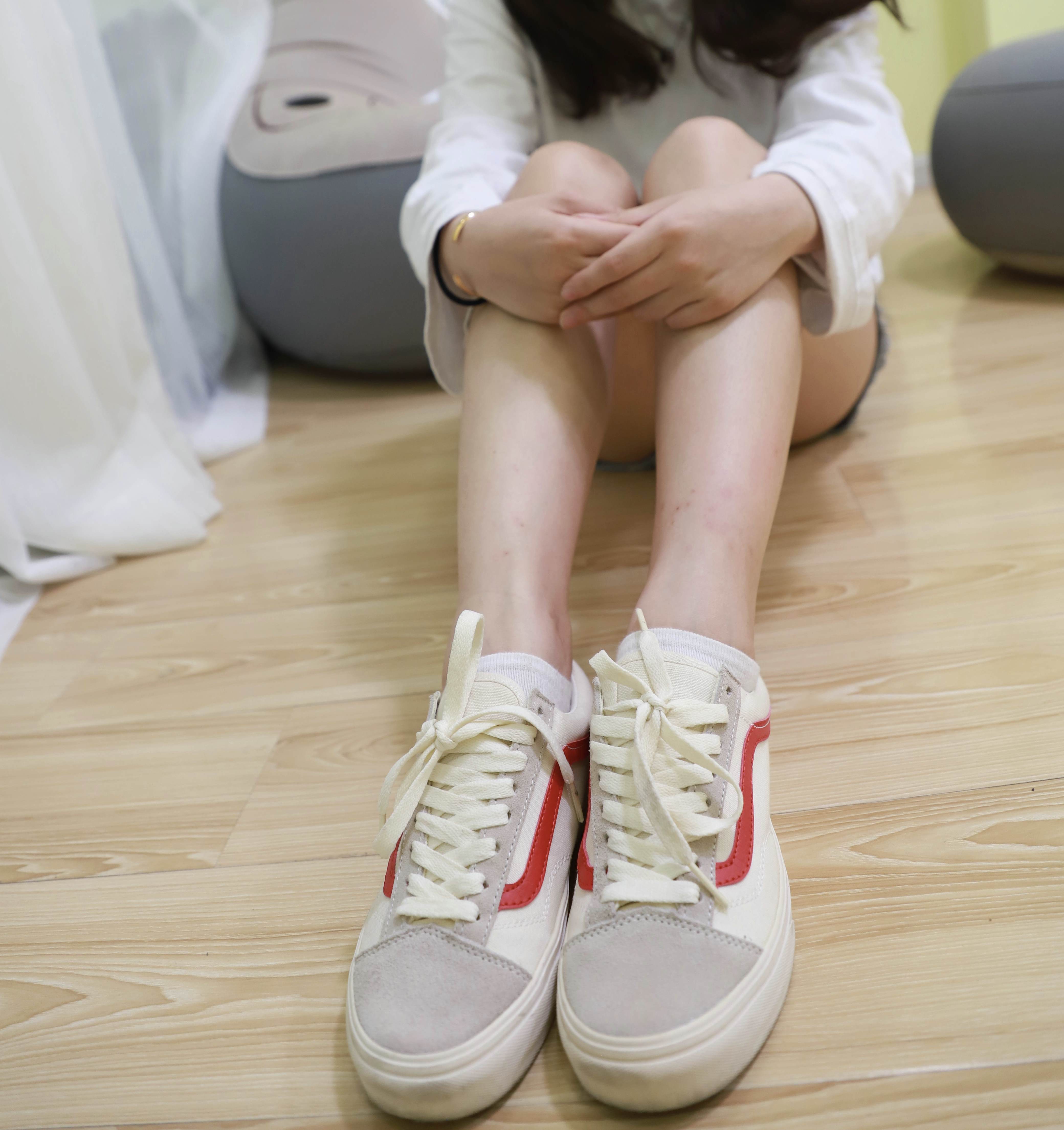 《小可爱的棉袜脚》作品图