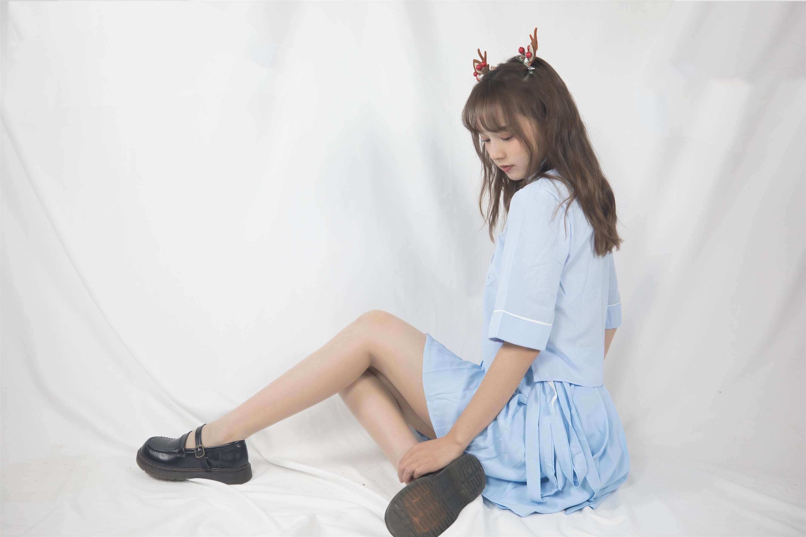 《JK鞋の丝脚丫》作品图