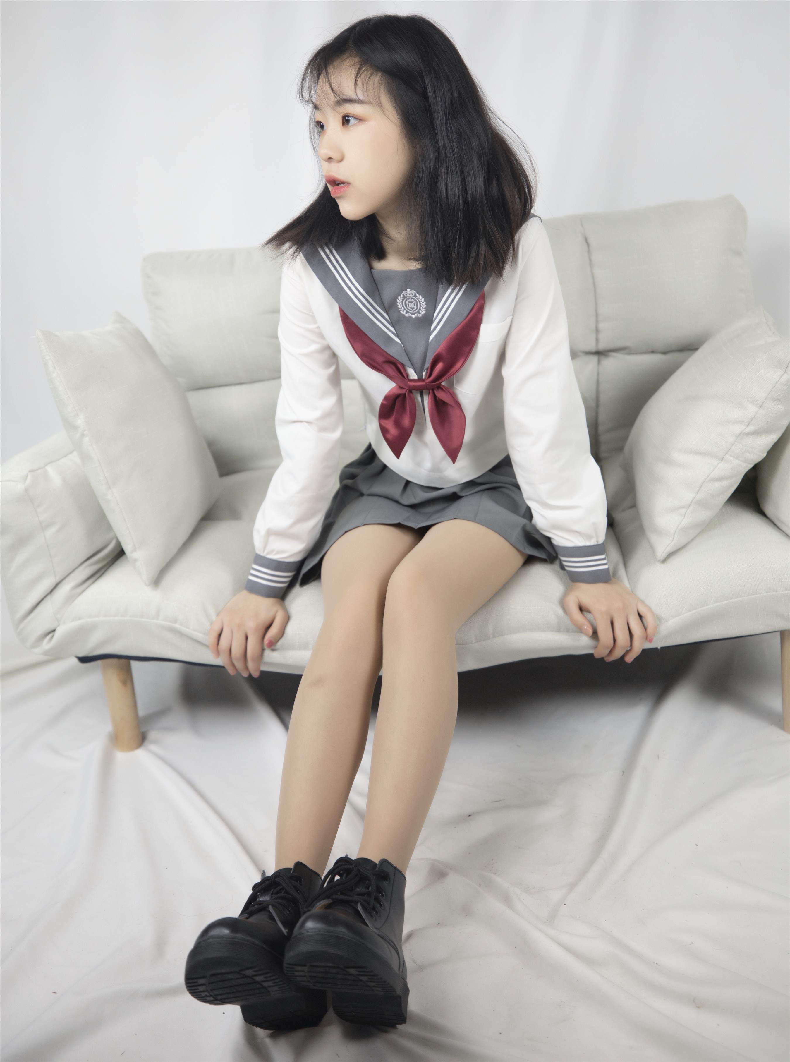 《清纯的JK制服女生+视频1个》作品图