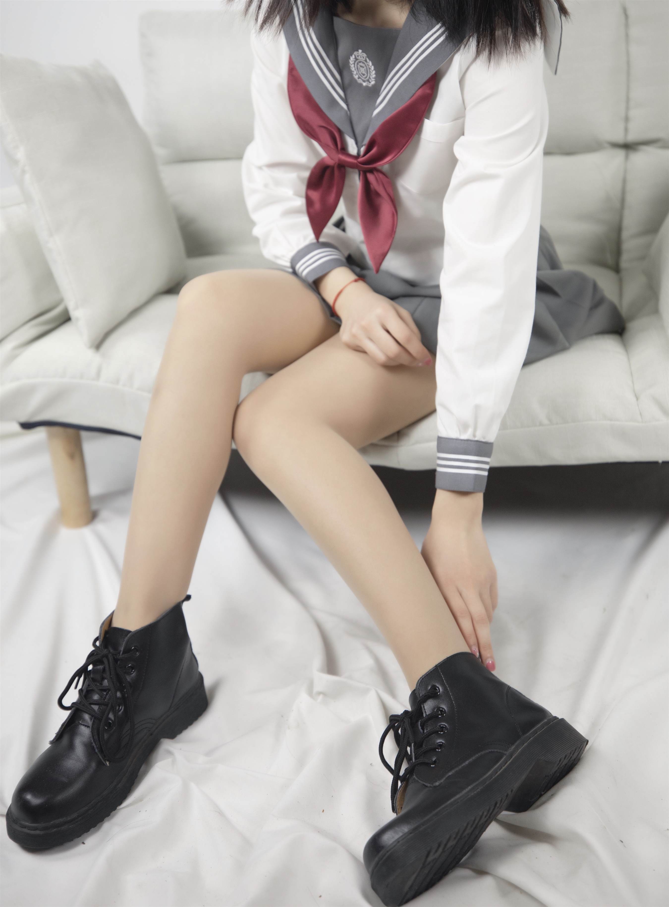 《清纯的JK制服女生+视频1个》作品图