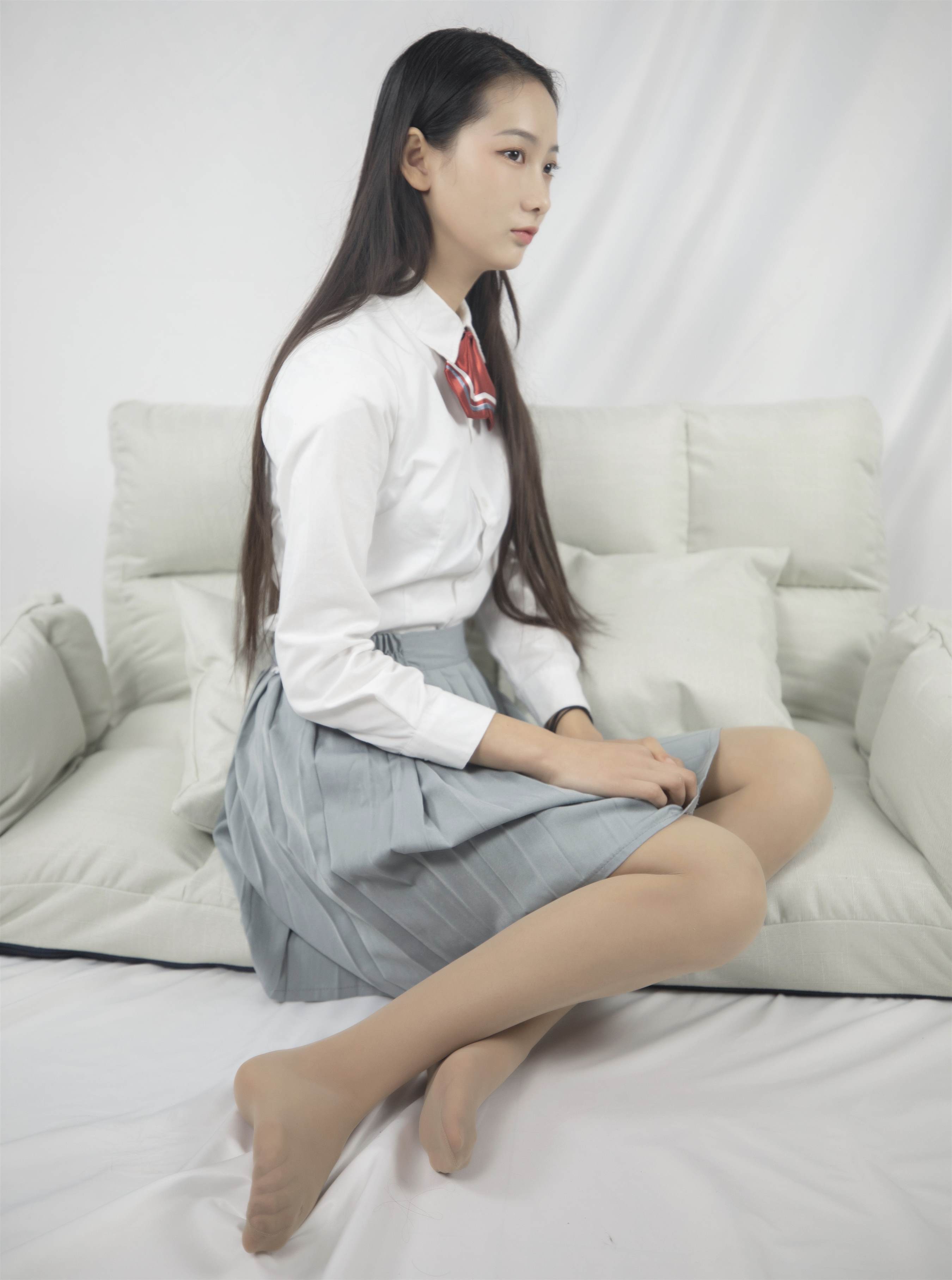 《制服丝袜脚丫》作品图