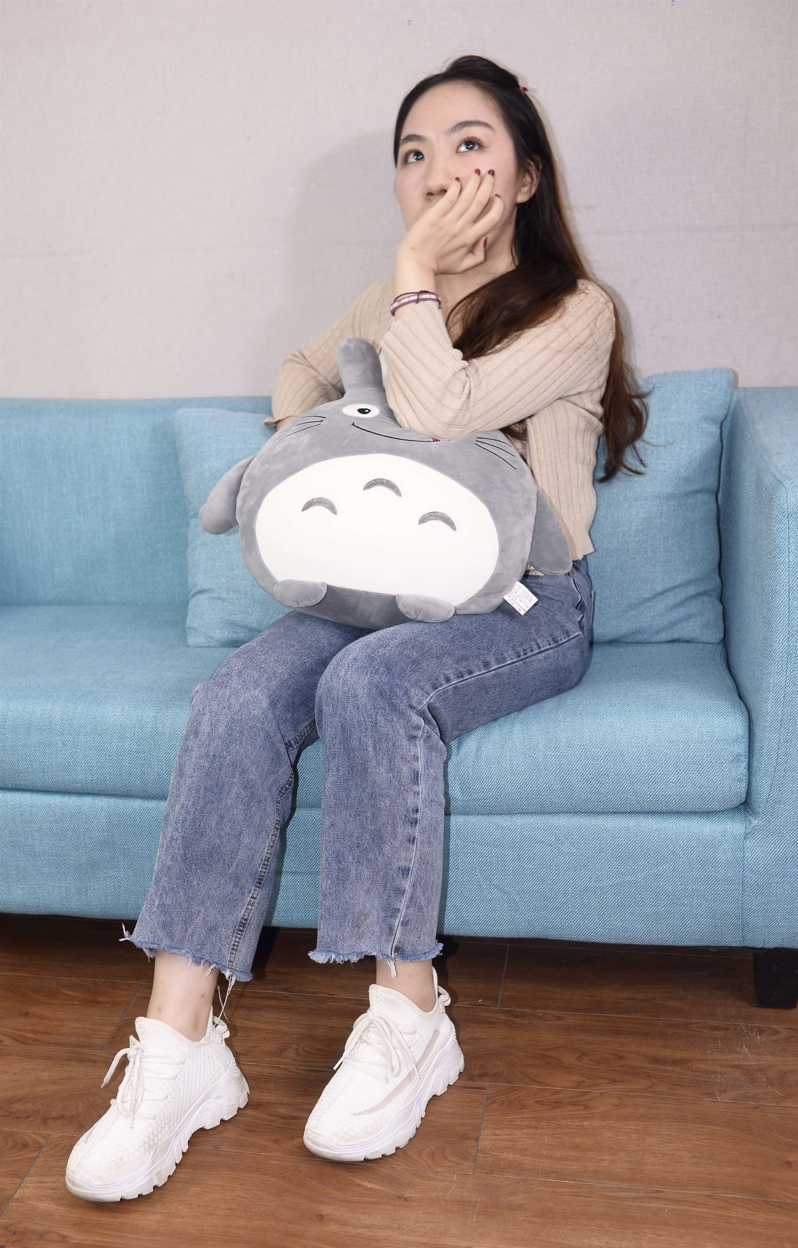 《龙猫抱枕の船袜脚丫》作品图