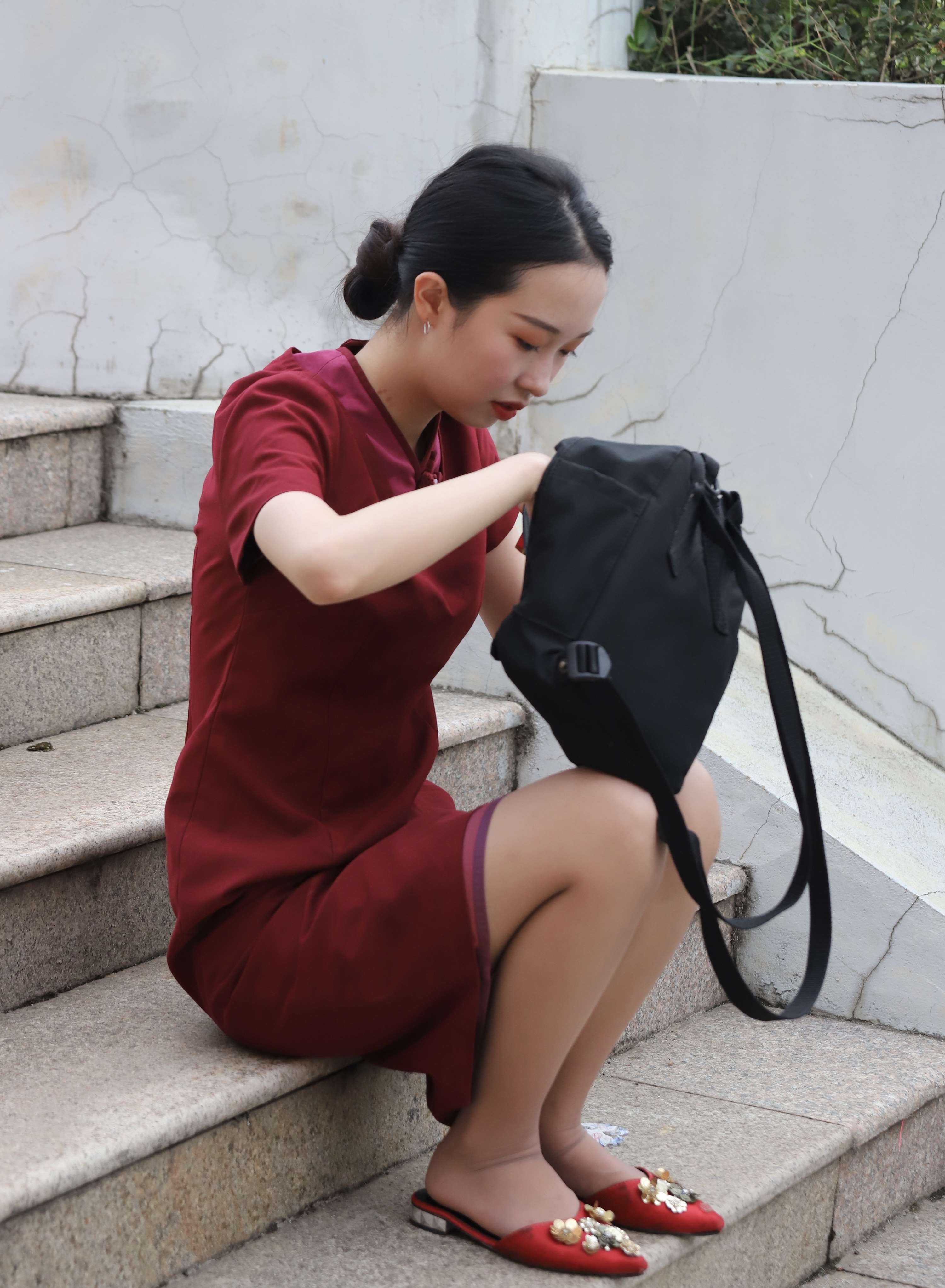 《职业女裙の丝脚丫》作品图