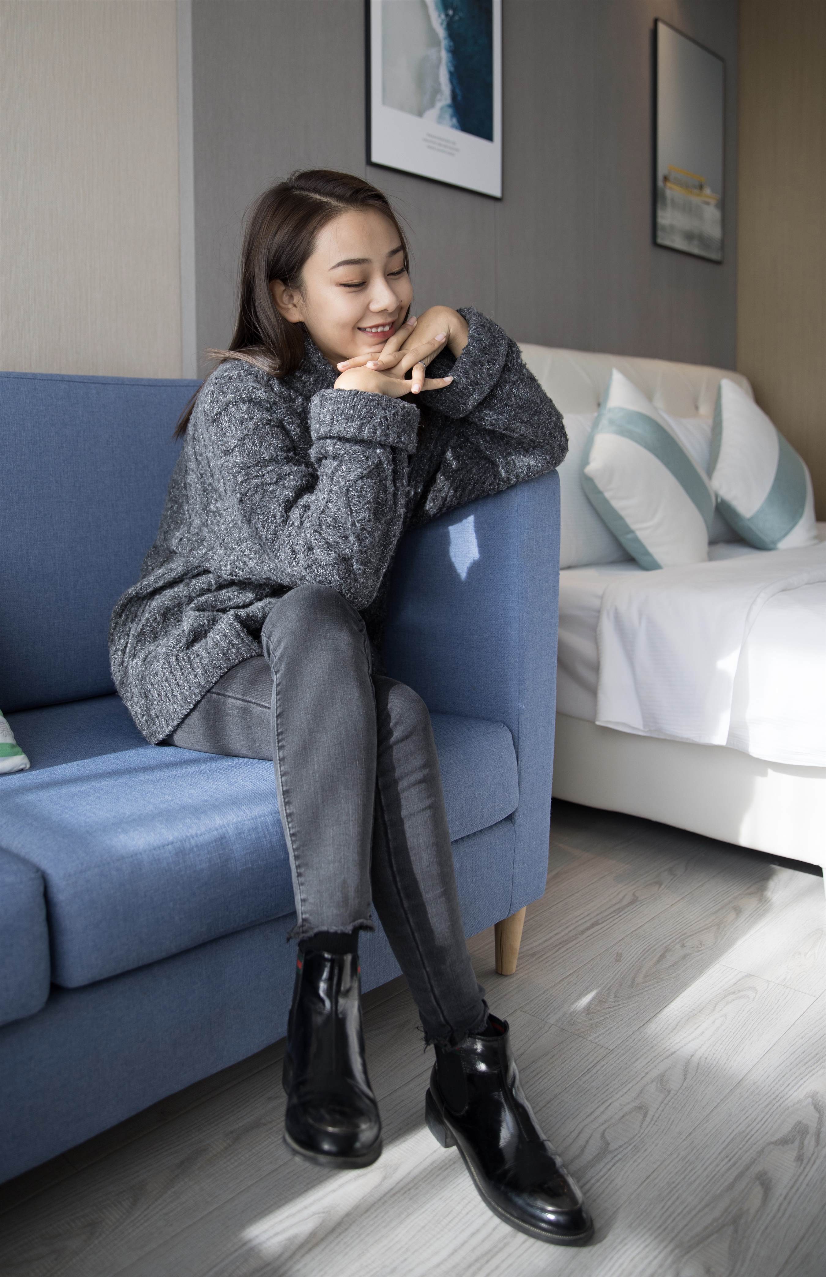 《短靴の棉袜脚【花絮1个网盘下载】》作品图