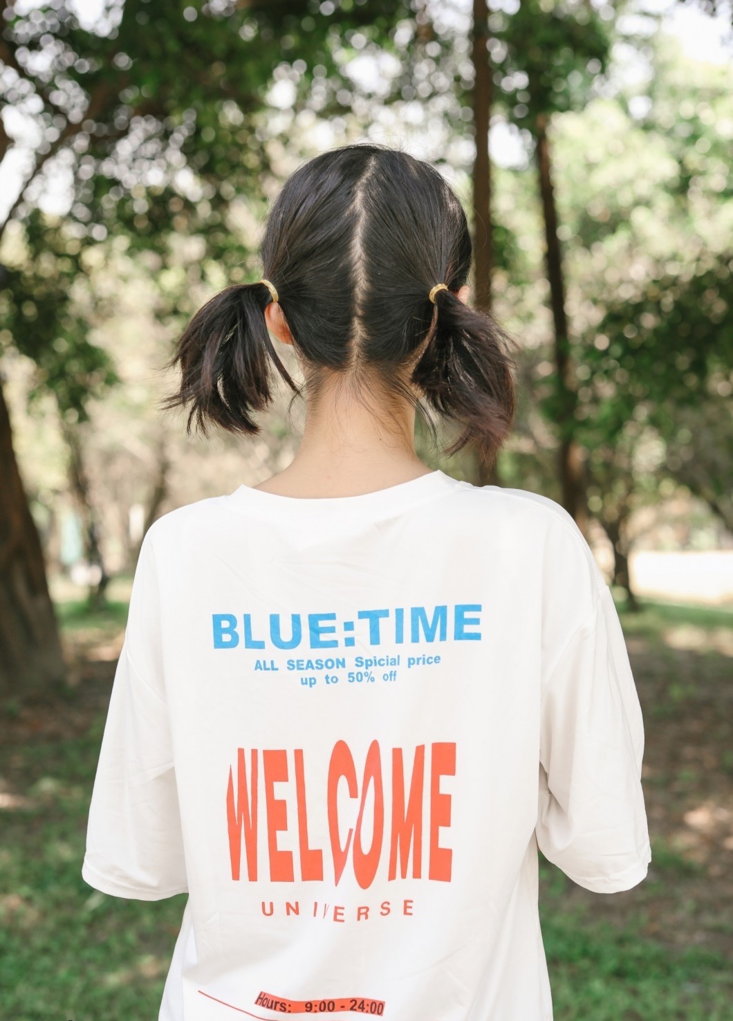 《公园热裤の棉袜脚》作品图