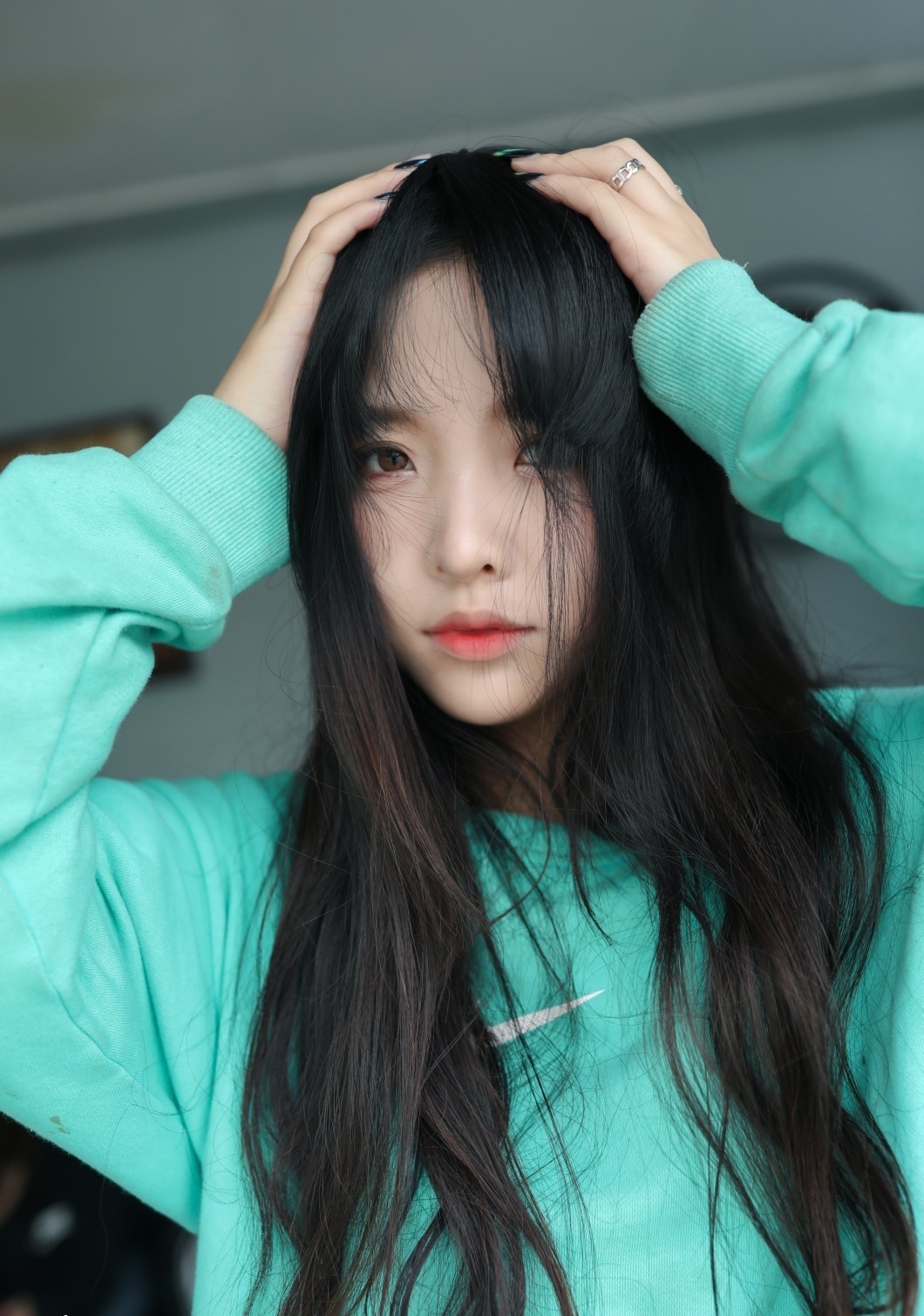 《板鞋の斑点袜》作品图