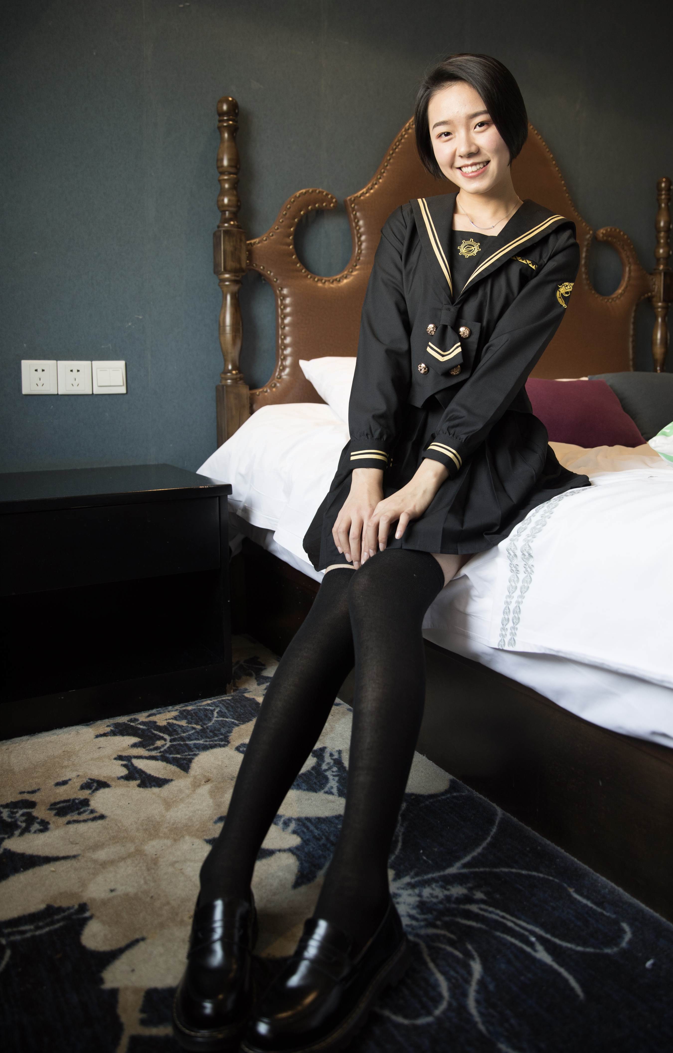 《JK制服の黑丝的*惑【花絮1个网盘下载】》作品图