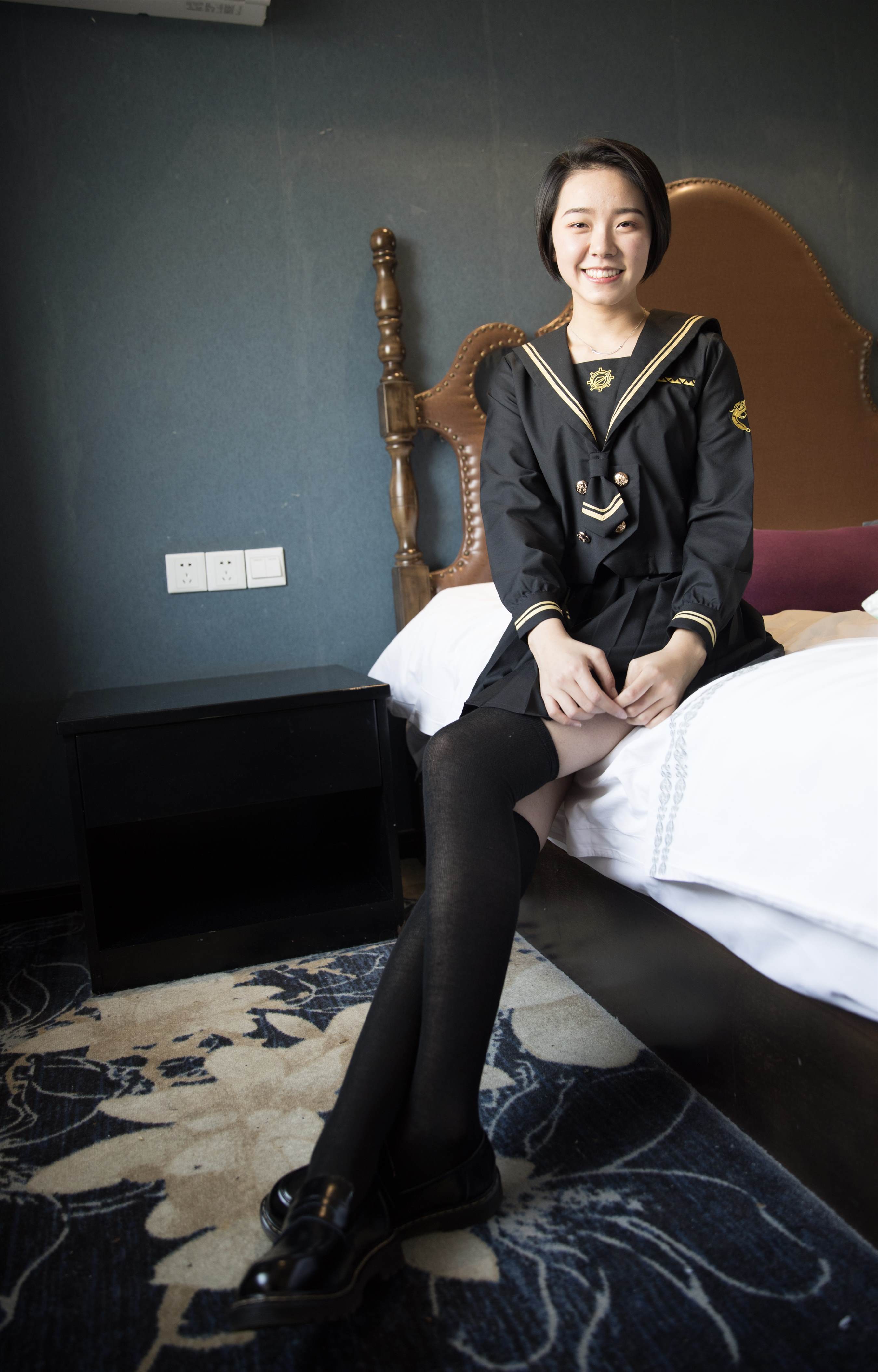 《JK制服の黑丝的*惑【花絮1个网盘下载】》作品图