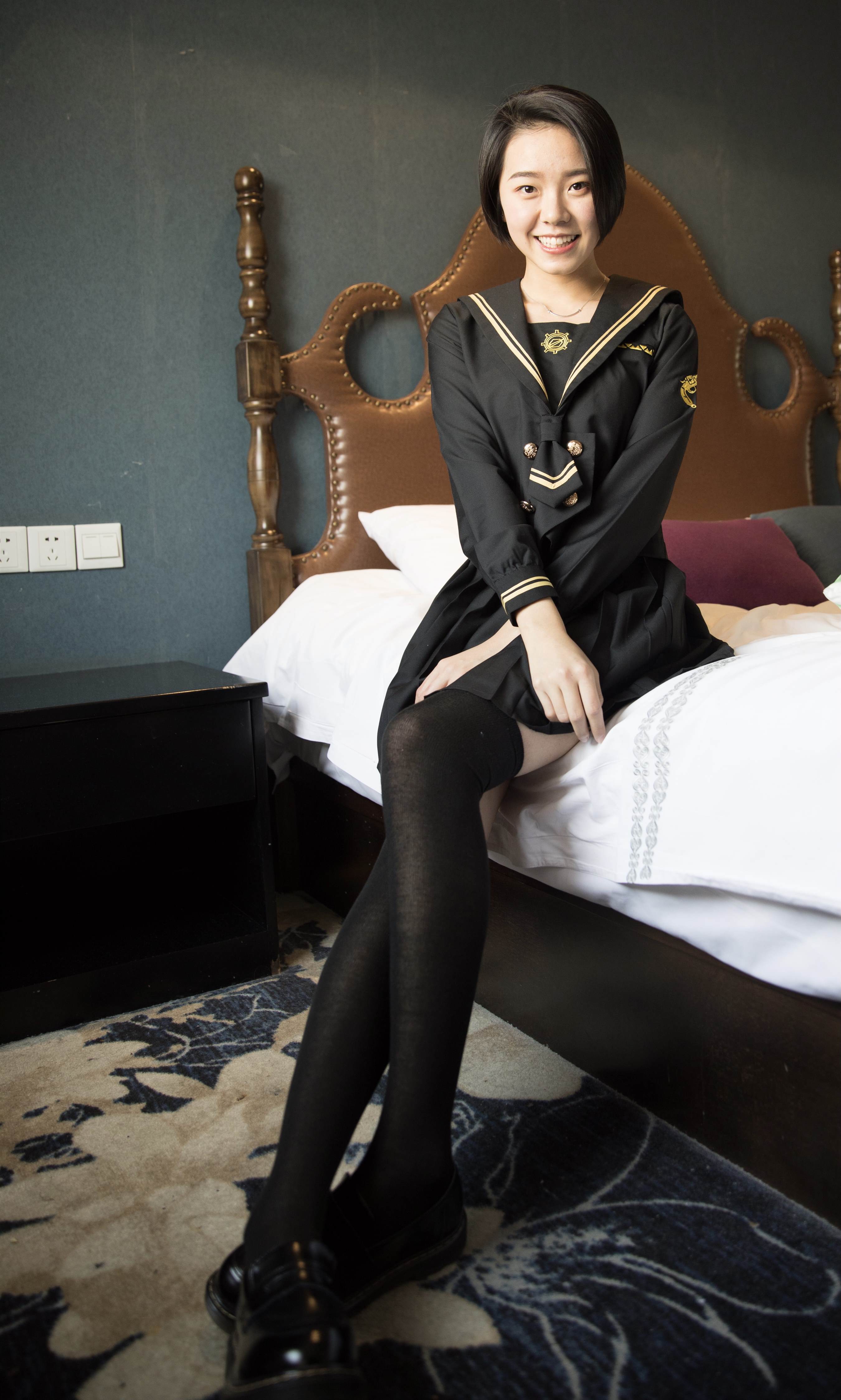 《JK制服の黑丝的*惑【花絮1个网盘下载】》作品图