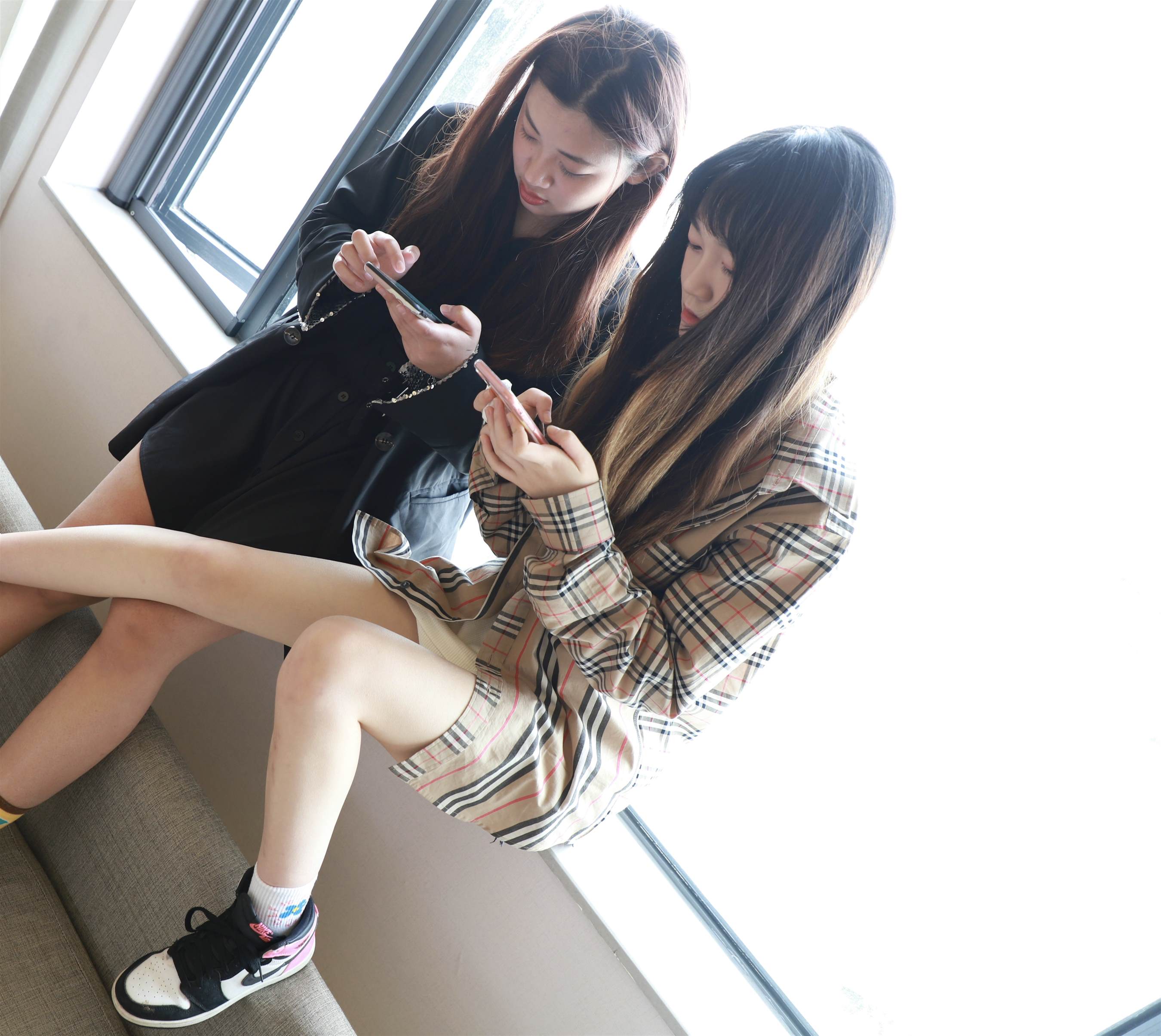 《小姐姐棉袜互闻jio》作品图