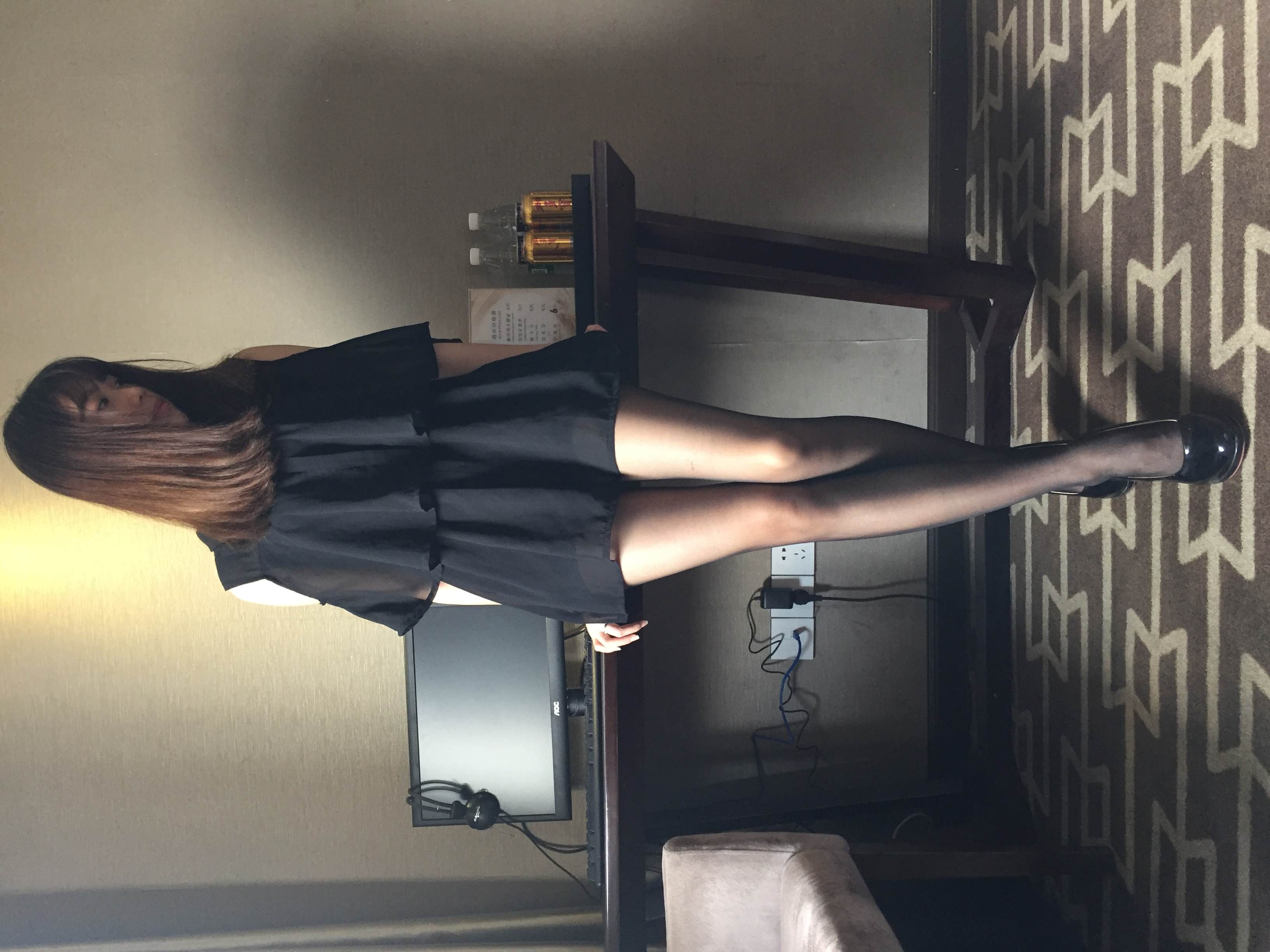 《黑衣女神》作品图