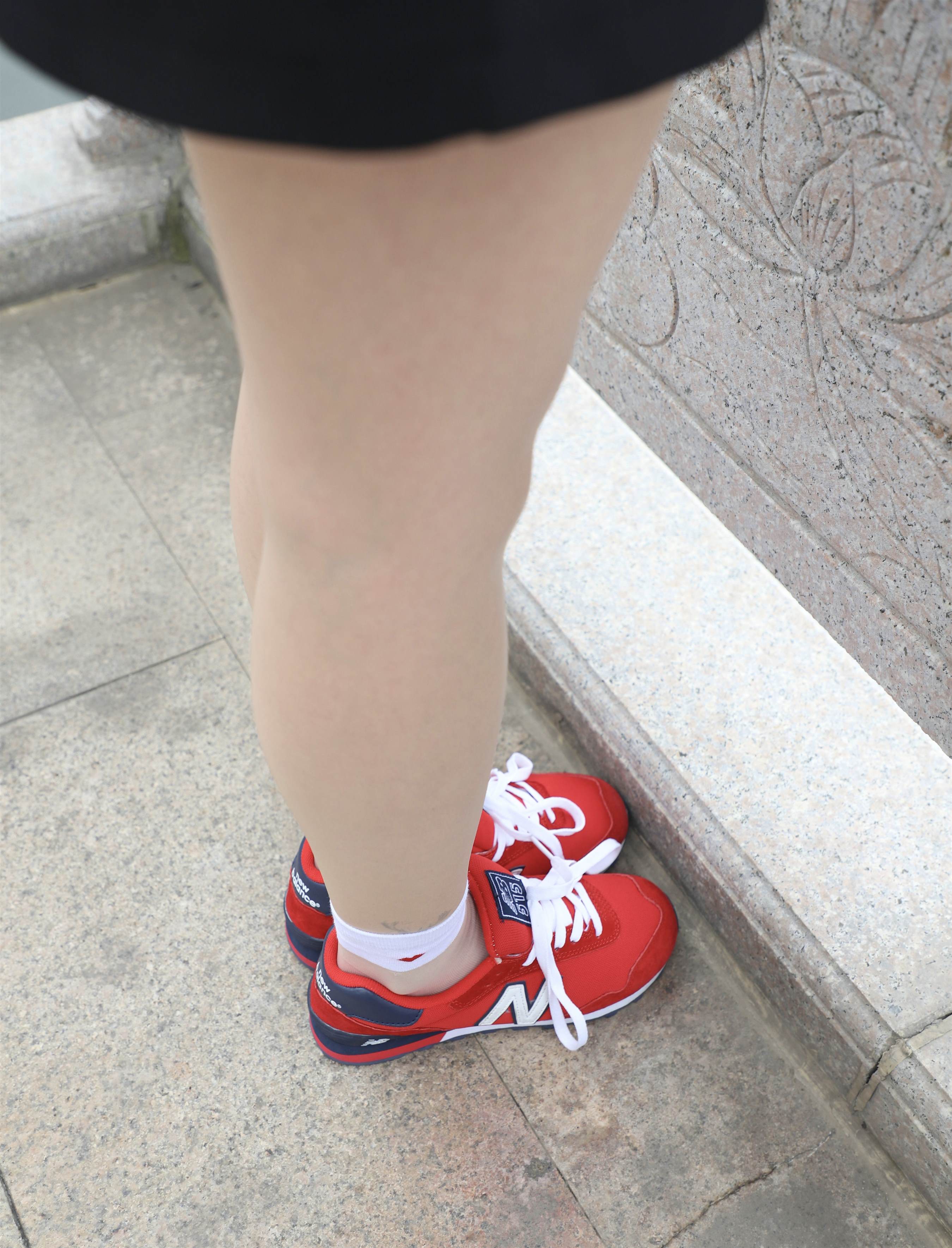 《害羞少女棉套丝【视频1个网盘下载】》作品图