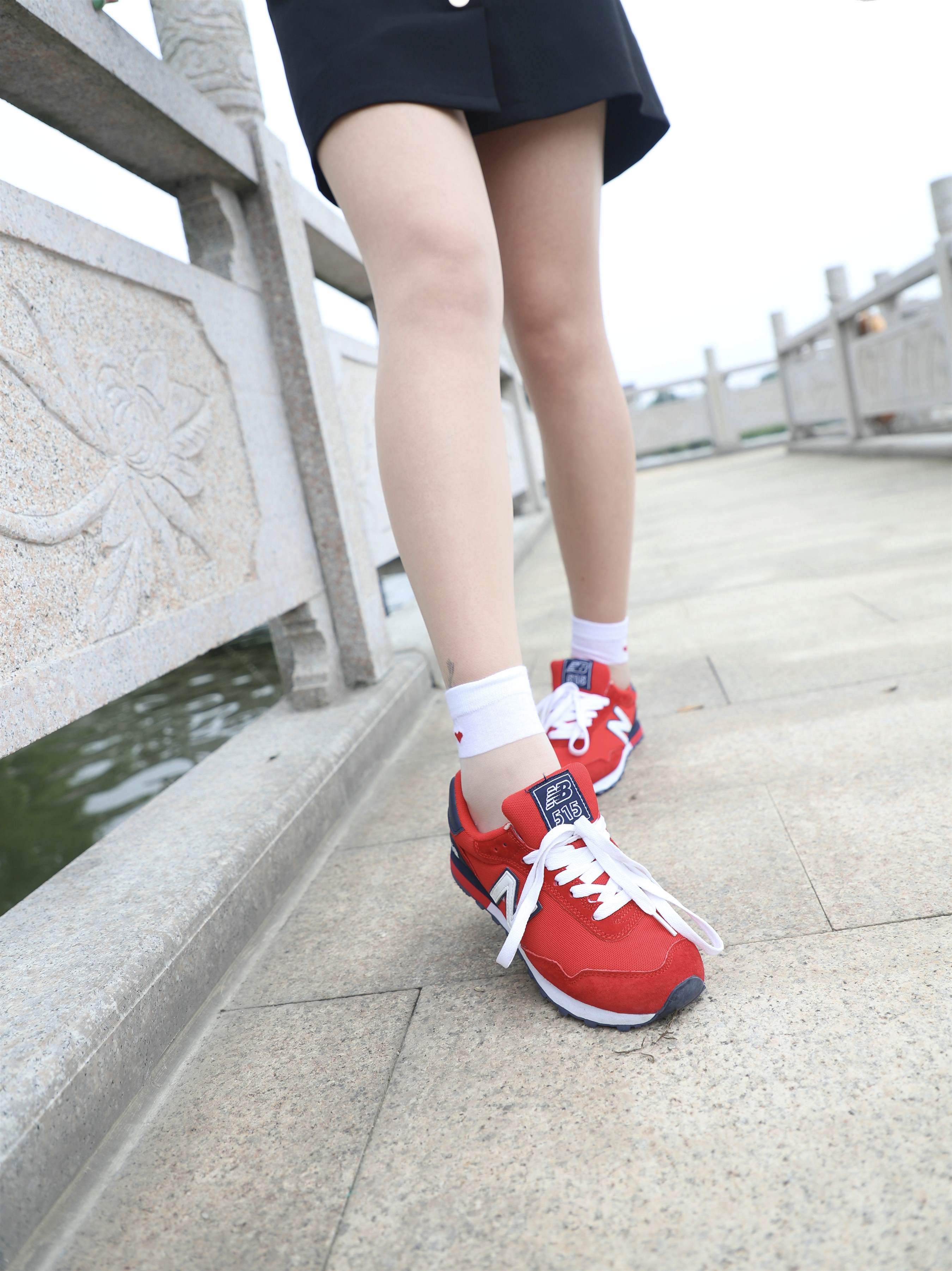 《害羞少女棉套丝【视频1个网盘下载】》作品图