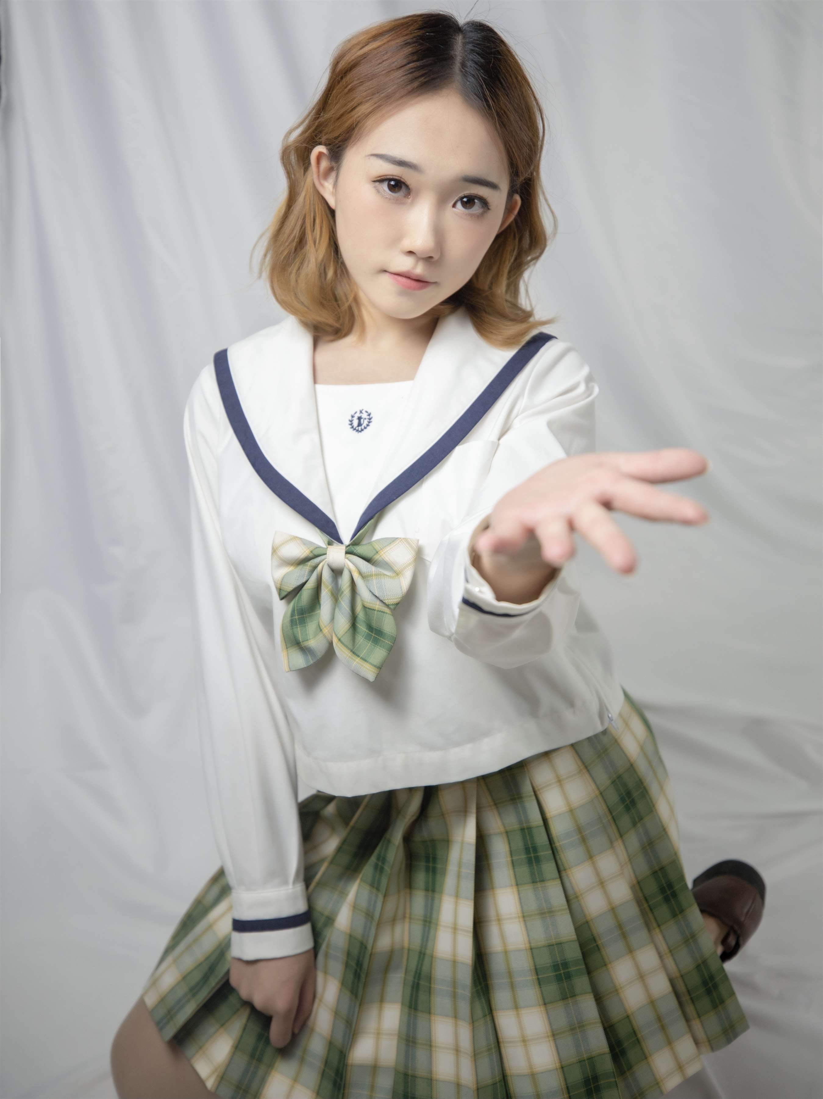 《JK软妹水手服の丝足》作品图