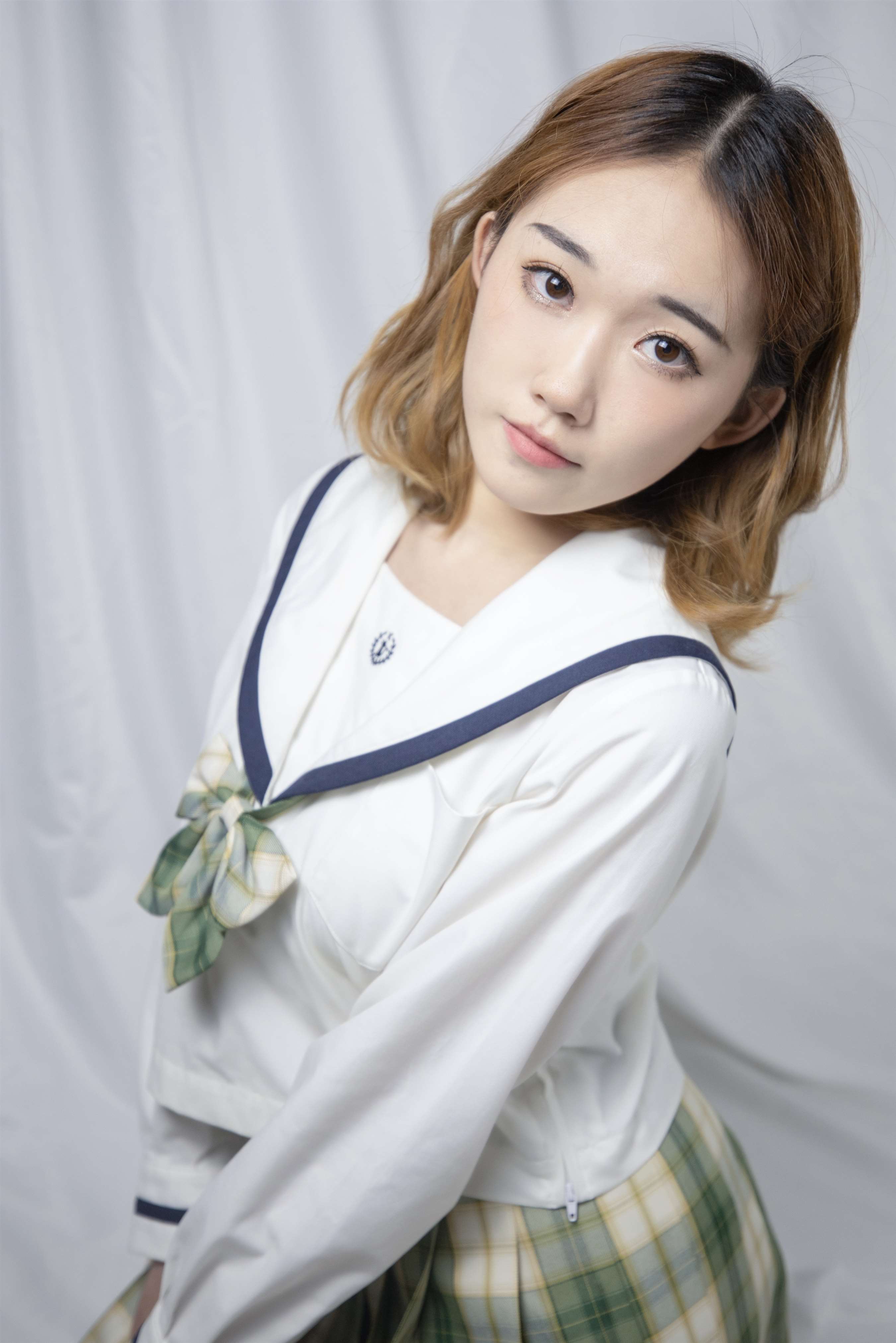 《JK软妹水手服の丝足》作品图