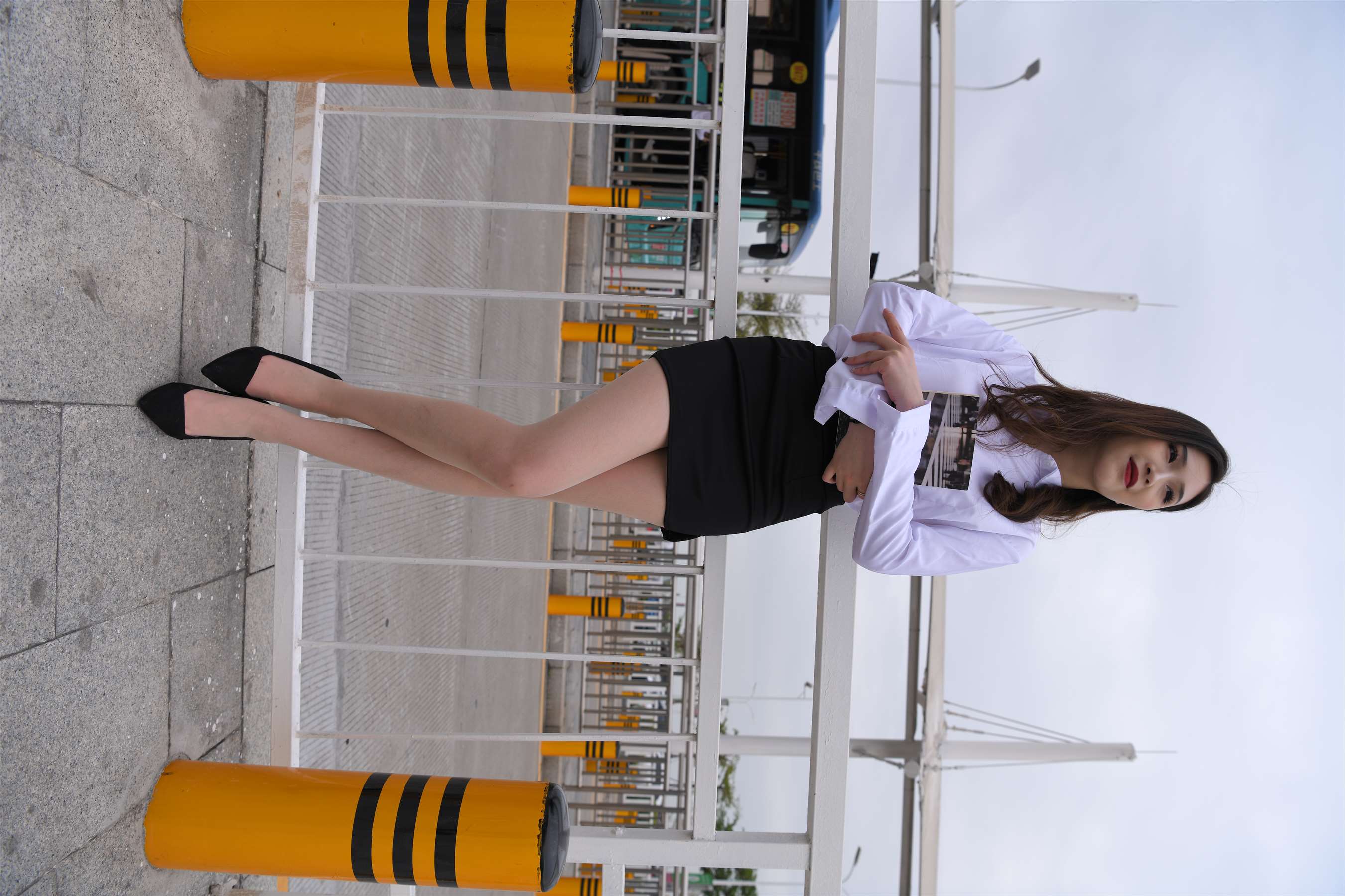 《职业装の长腿丝脚丫【视频7个网盘下载】》作品图