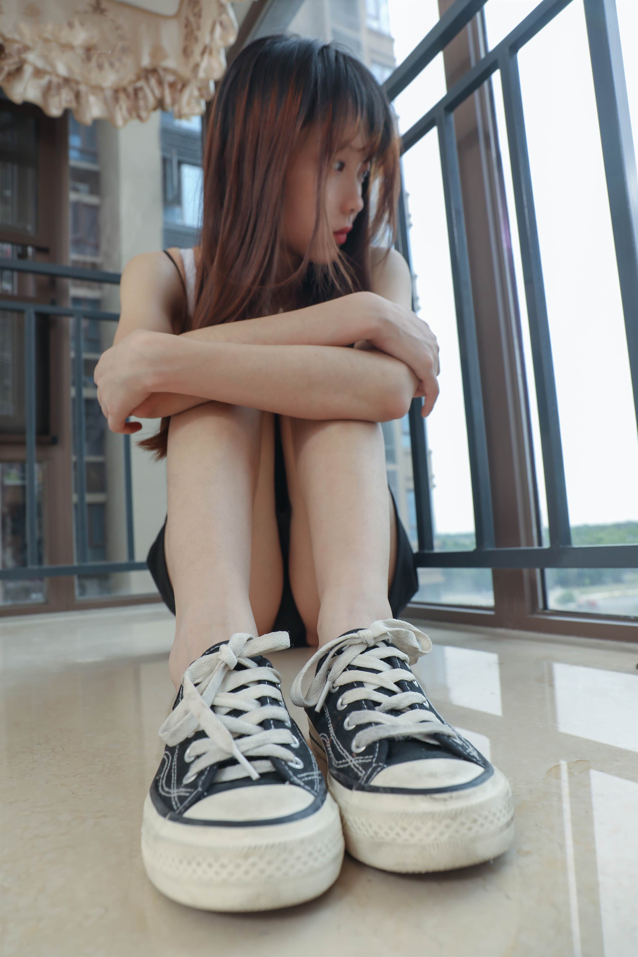 《船袜嫩足玩物》作品图