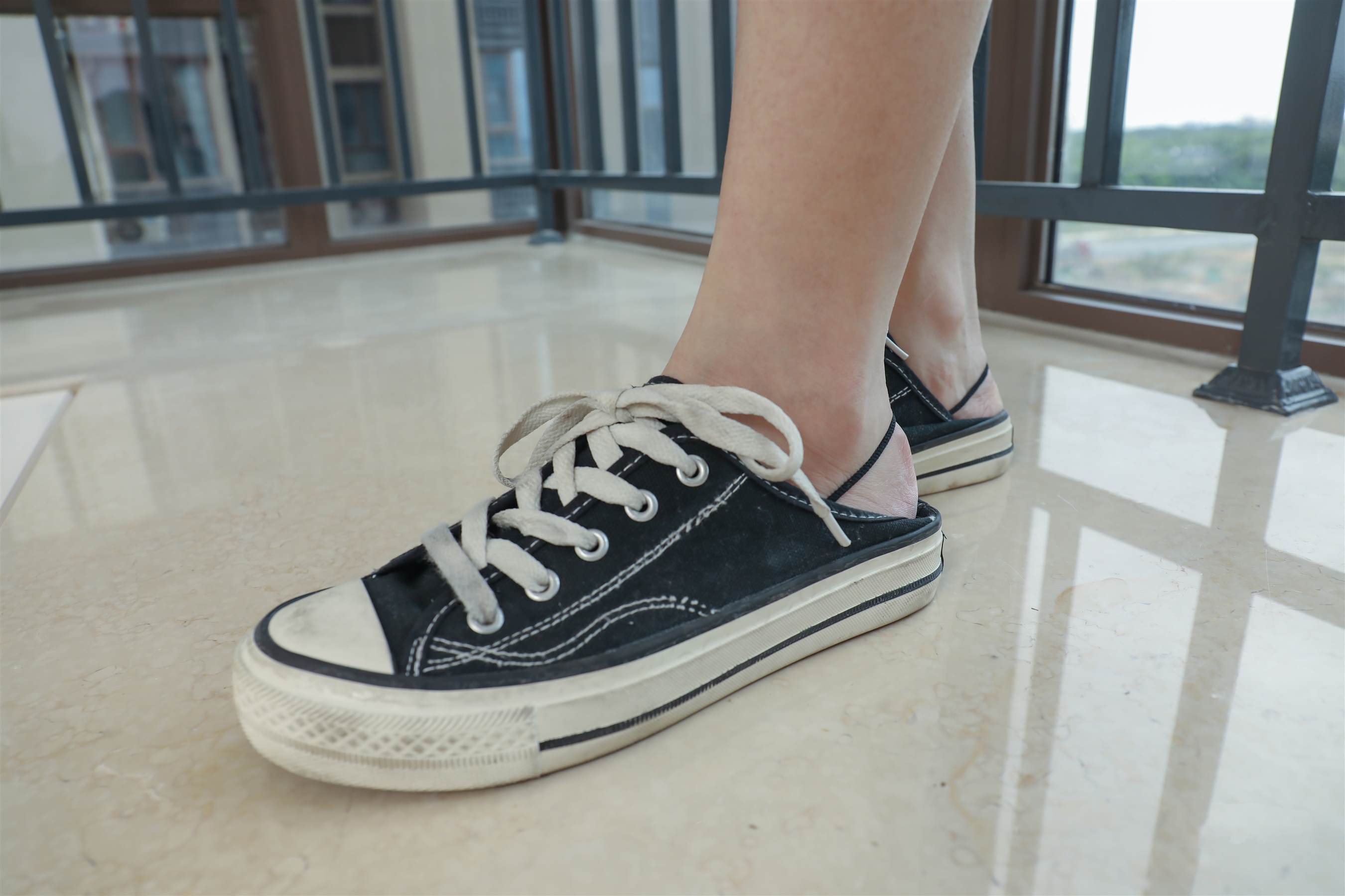 《船袜嫩足玩物》作品图