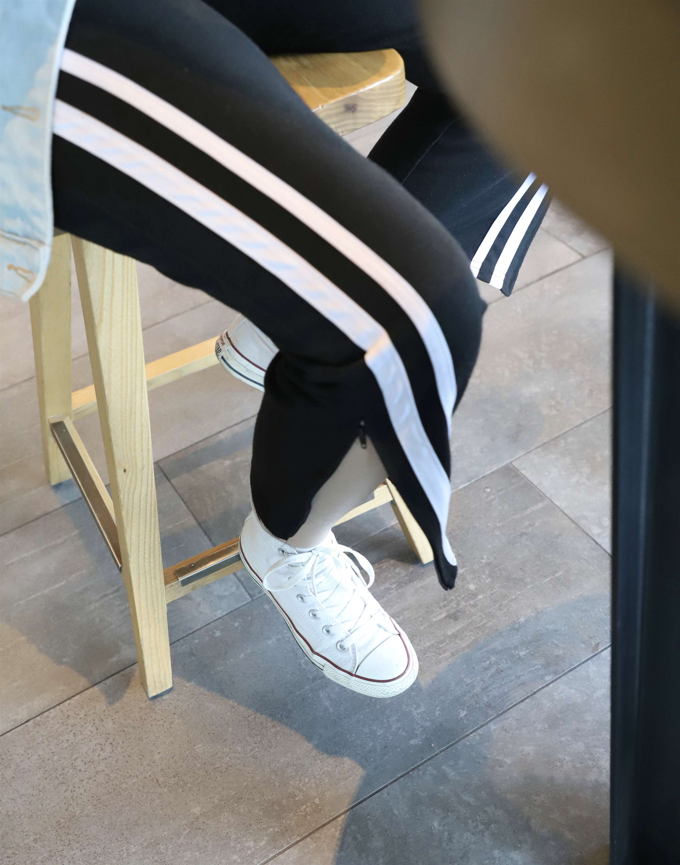 《咖啡馆》作品图