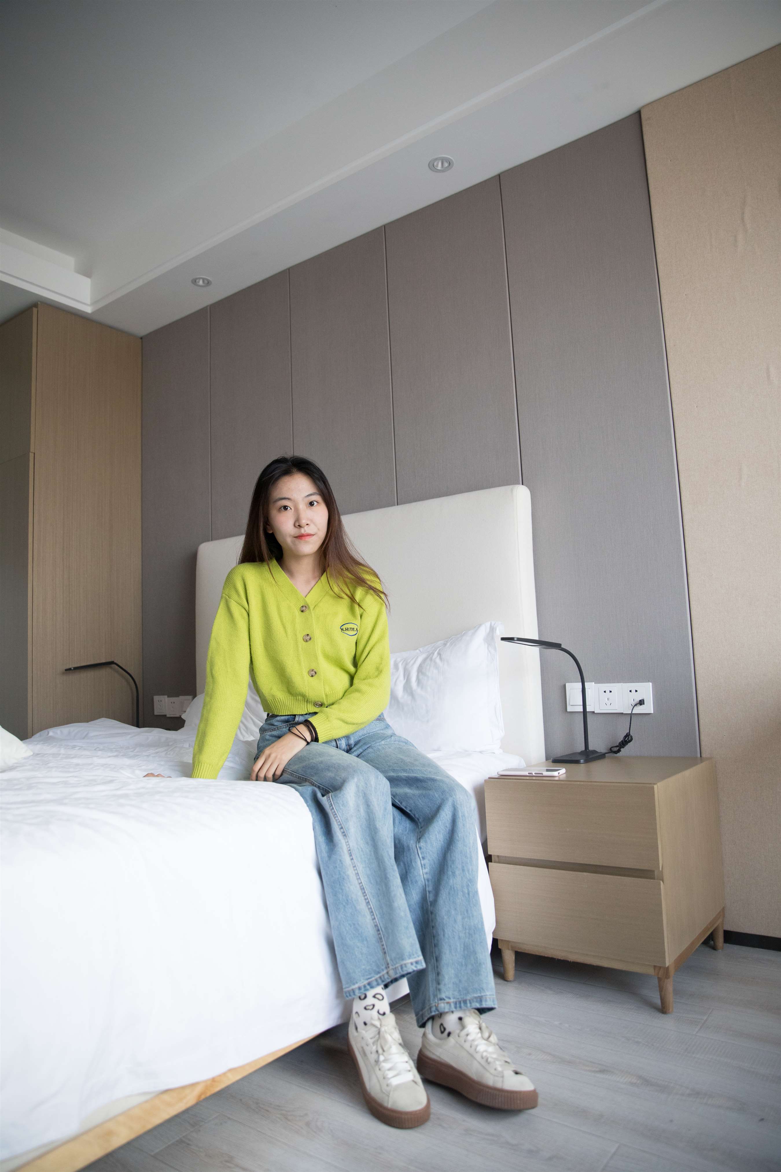 《牛仔斑点棉袜脚【视频1个网盘下载】》作品图