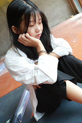 学妹板鞋棉袜脚【视频1个网盘下载】