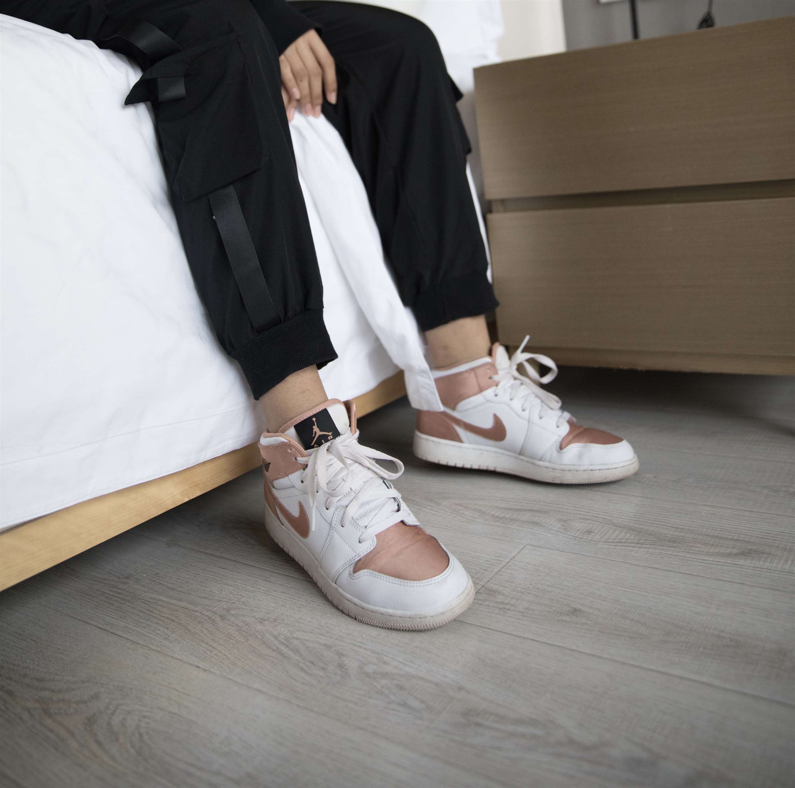 《球鞋运动装の棉袜脚【视频1个网盘下载】》作品图