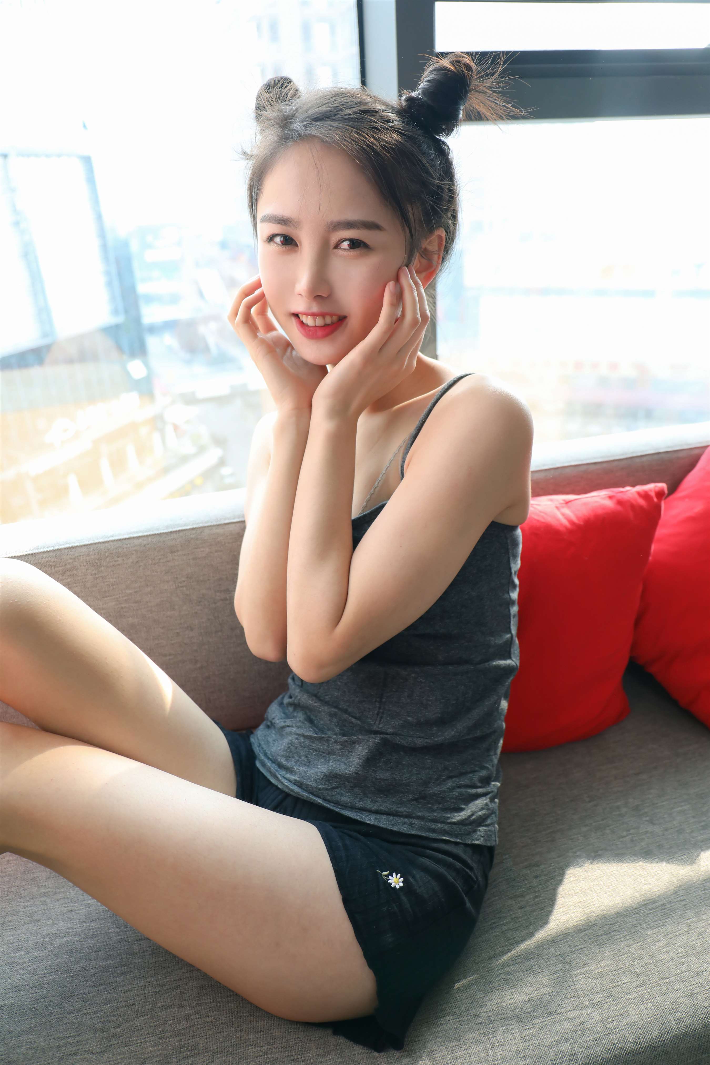 《雨沐嫩足玩奥利奥》作品图