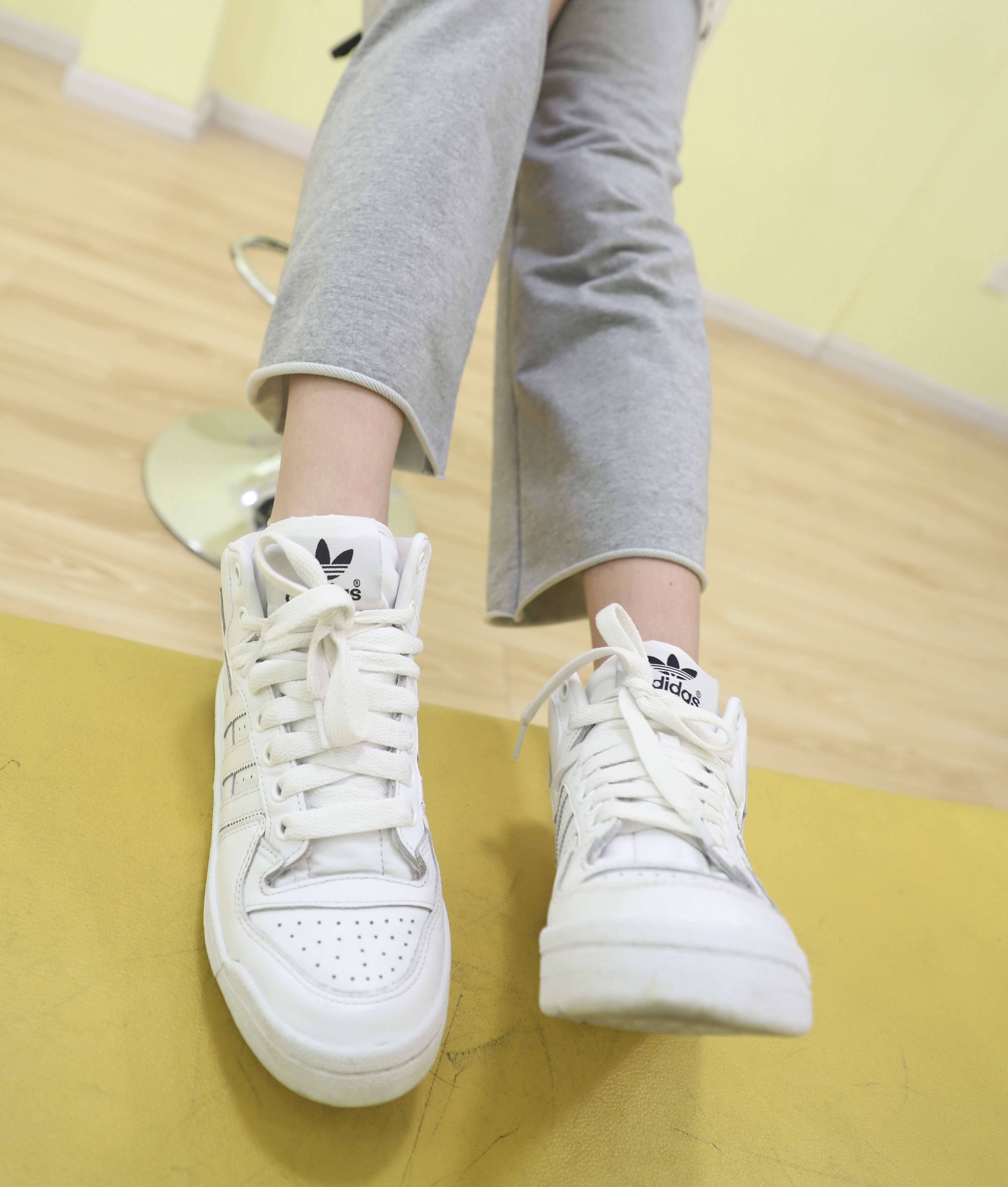 《板鞋の斑点棉袜》作品图