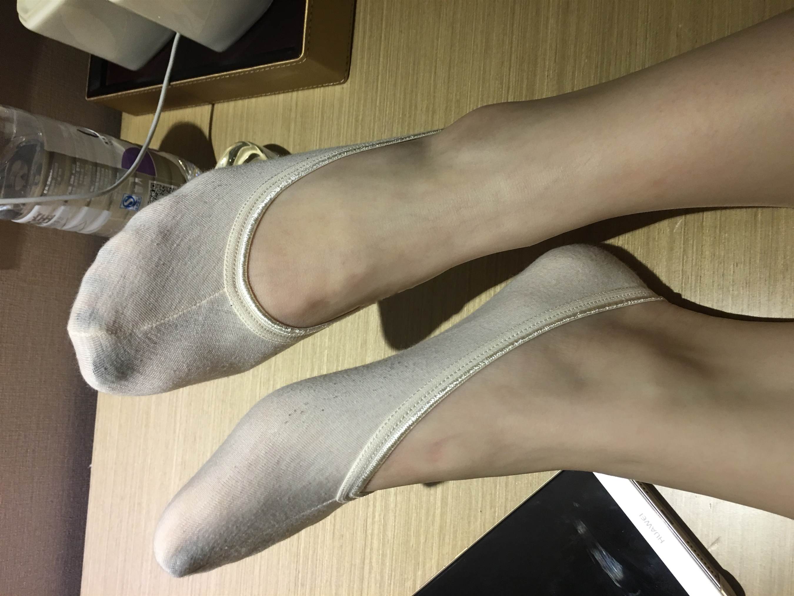 《酒店yue拍少女》作品图