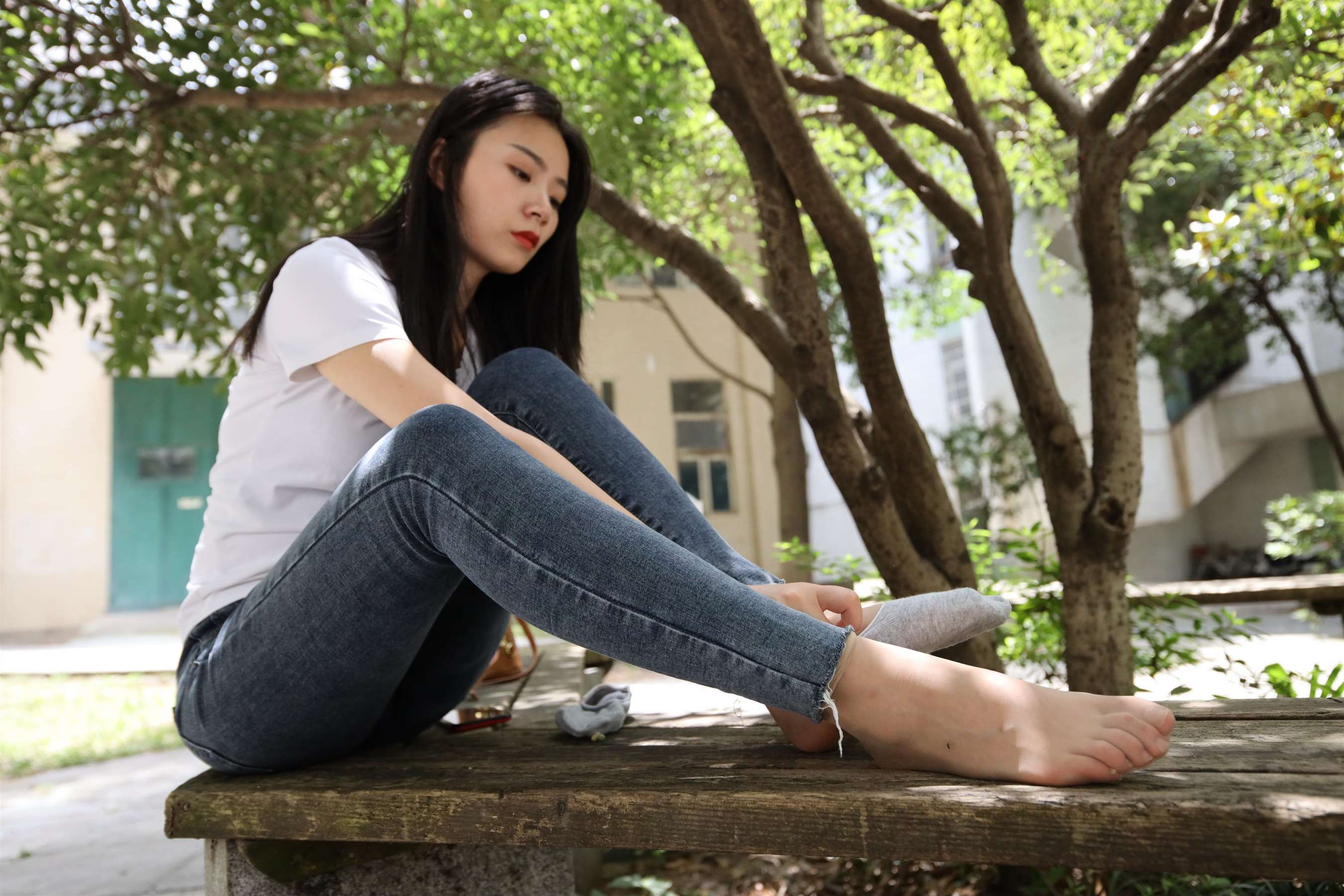 《紧身牛仔の船套丝脚丫【附送视频1个】》作品图