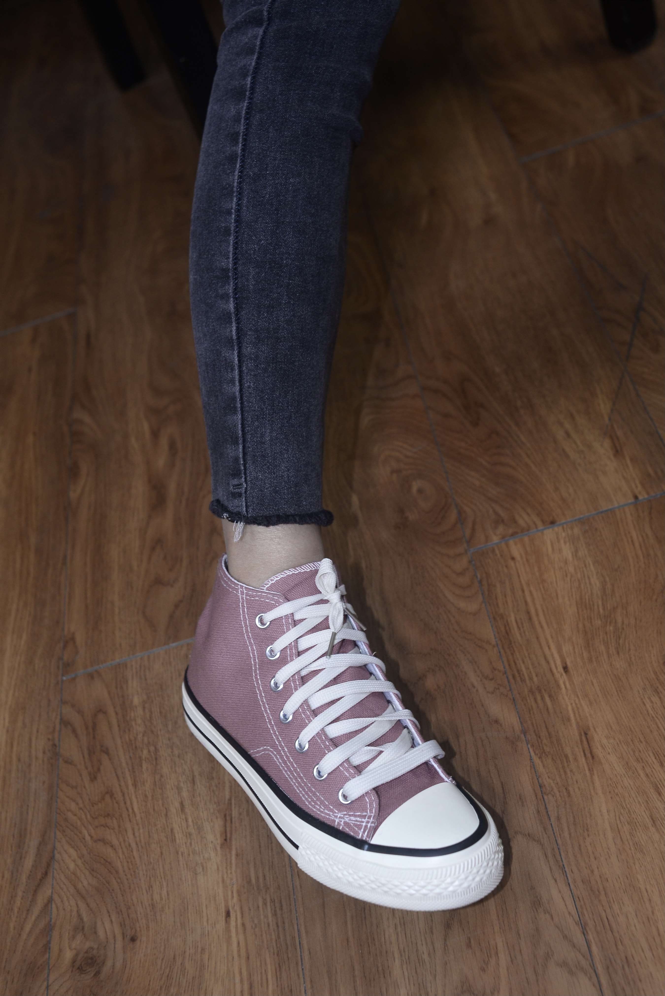 《高帮帆布鞋の蓝棉袜脚【附送视频1个】》作品图