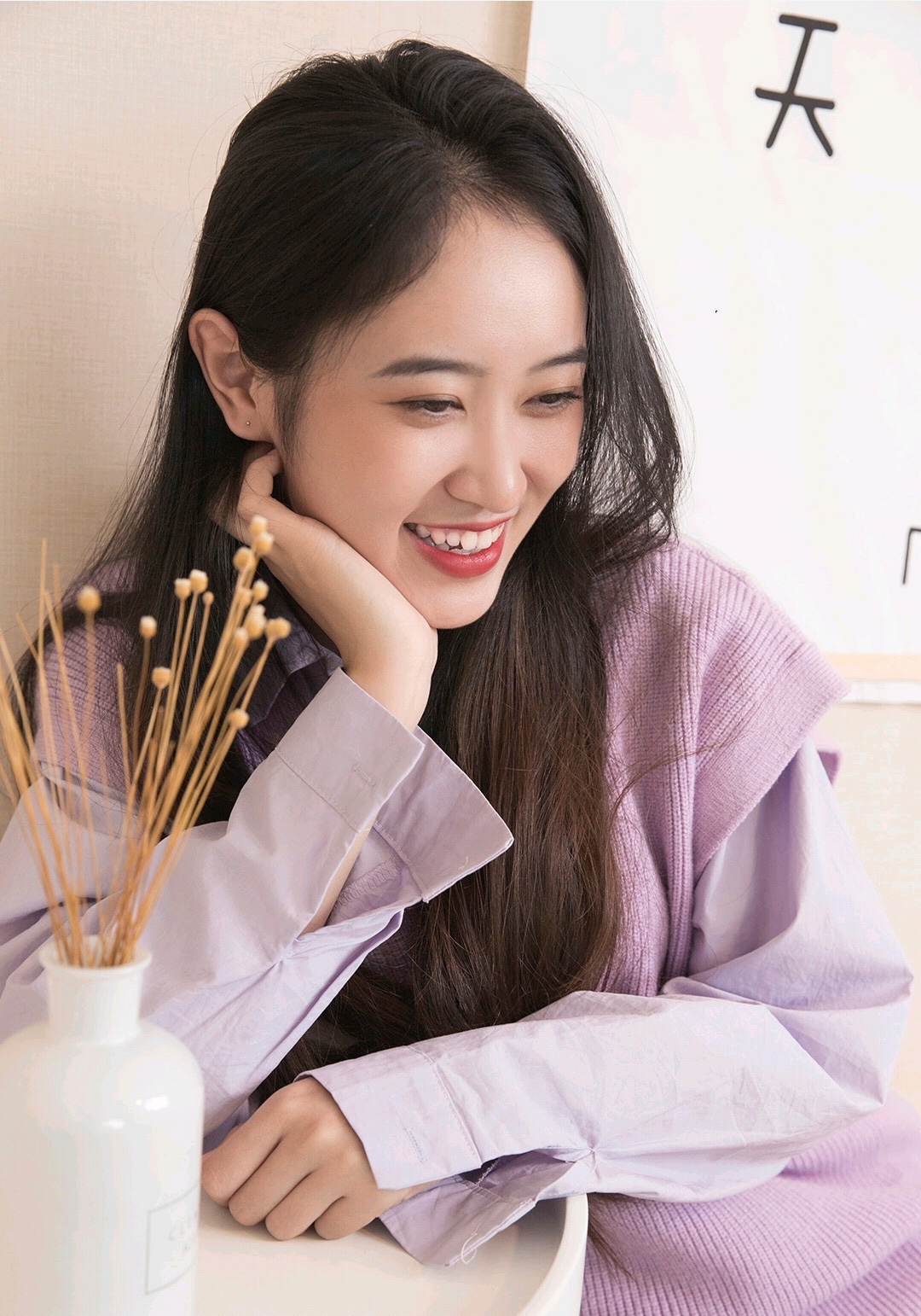 《网眼短袜小姐姐》作品图