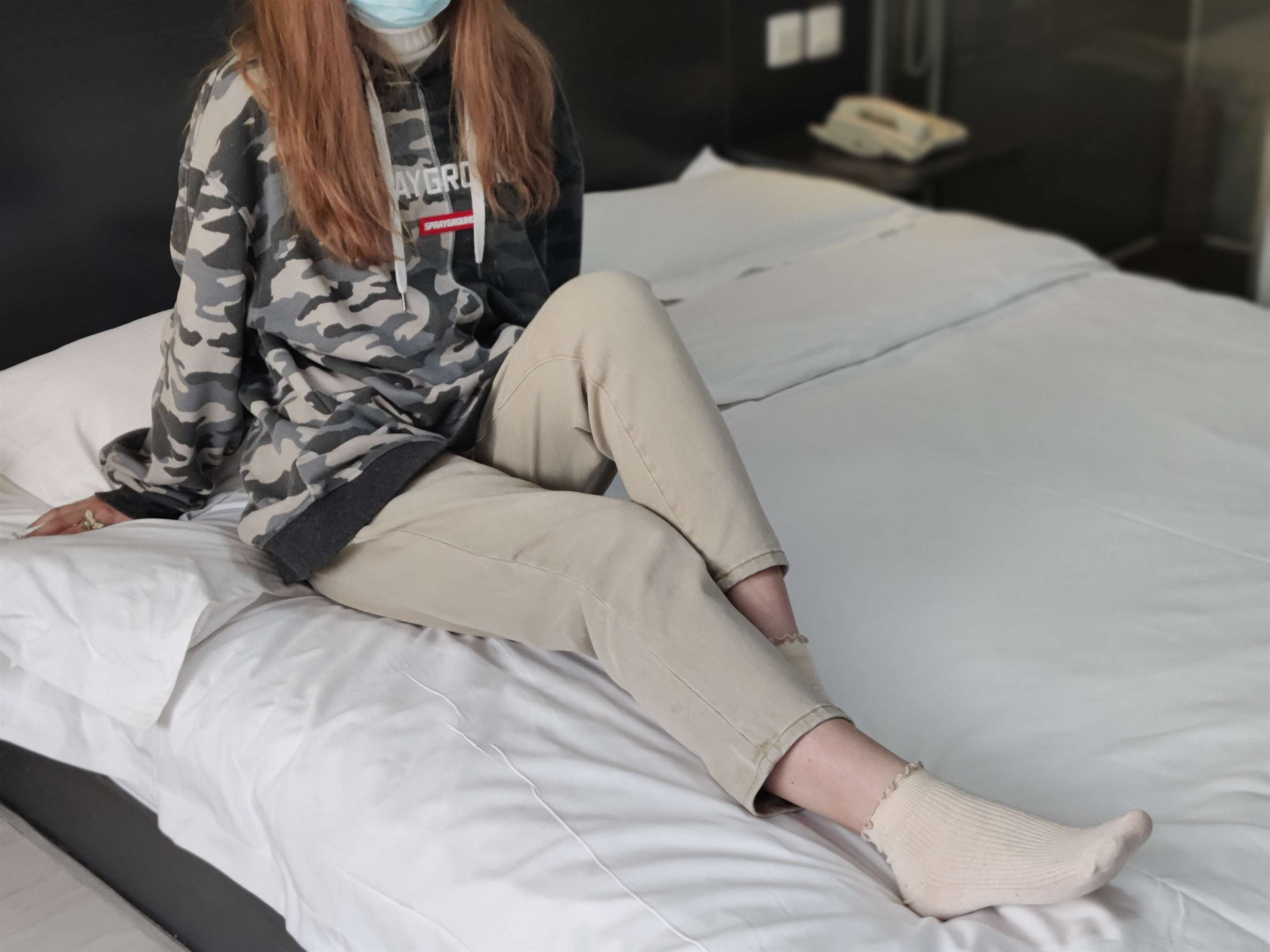 《长腿学妹38码棉袜大脚丫》作品图